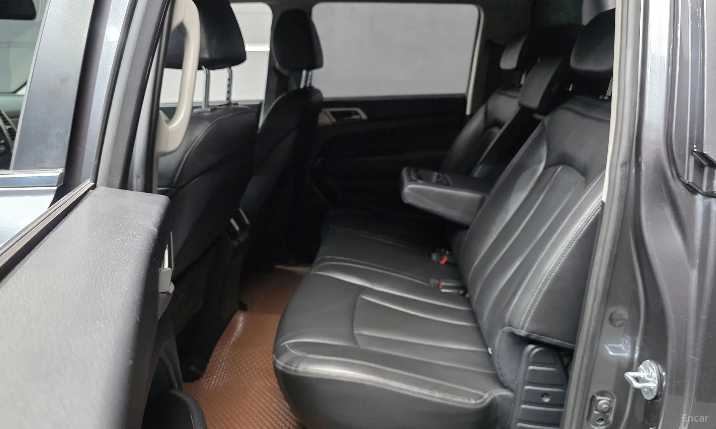 KG Mobility (SsangYong) Rexton Sports превью 12