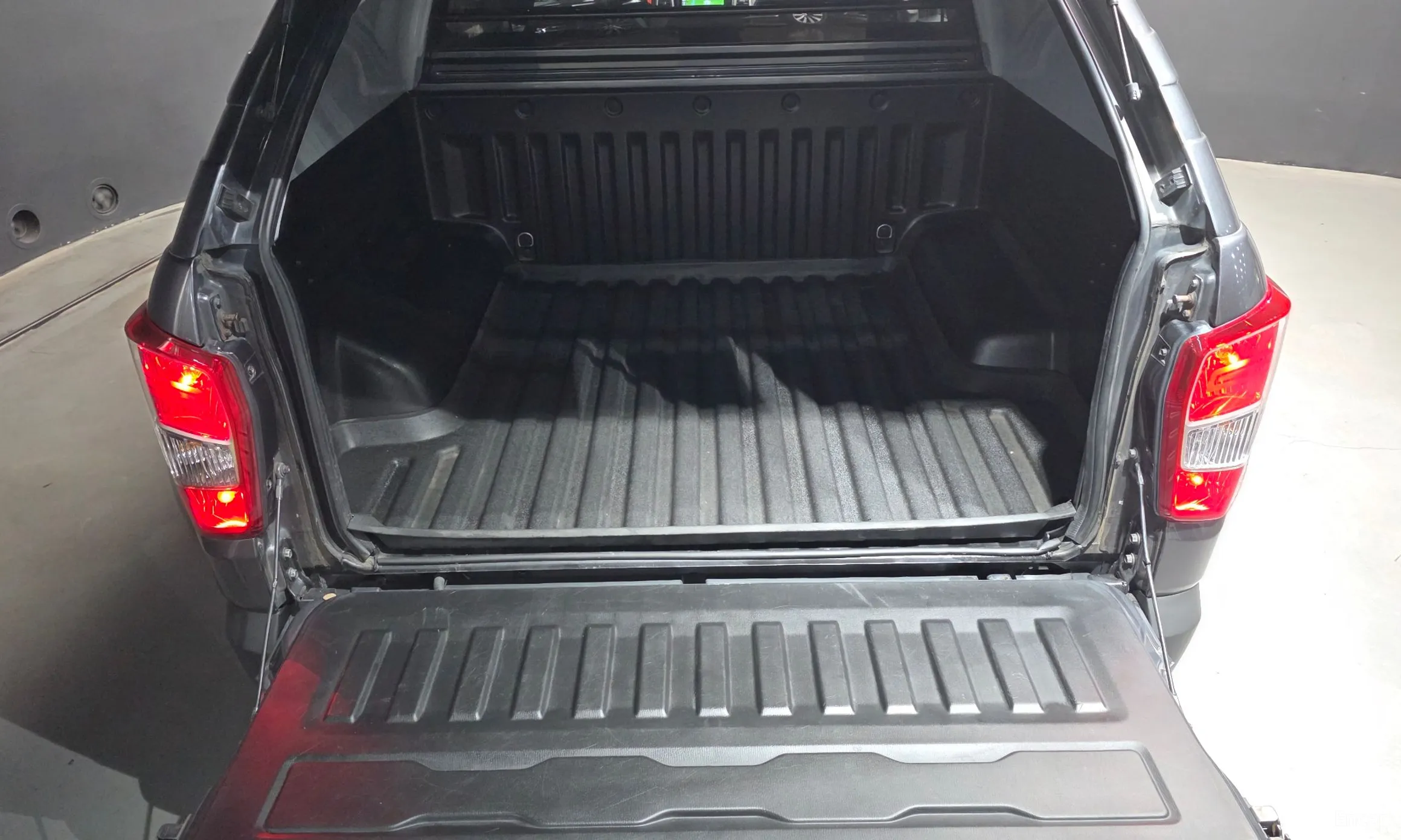 KG Mobility (SsangYong) Rexton Sports превью 20