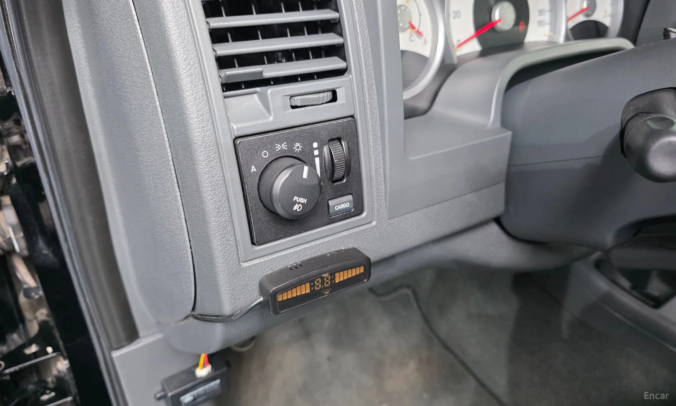 Dodge Dakota превью 16