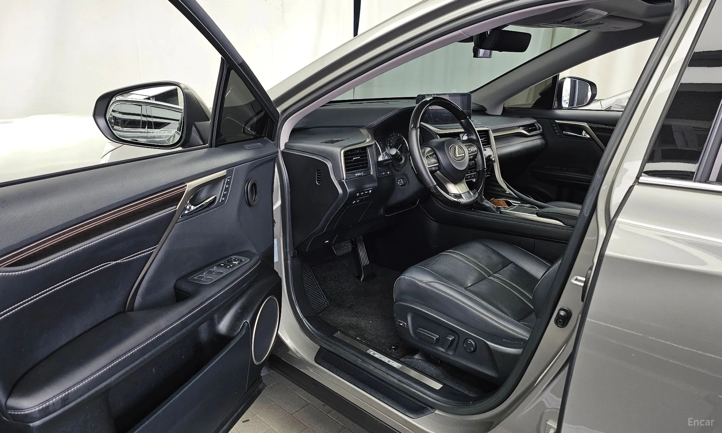 Lexus RX450hL 4th Generation превью 10