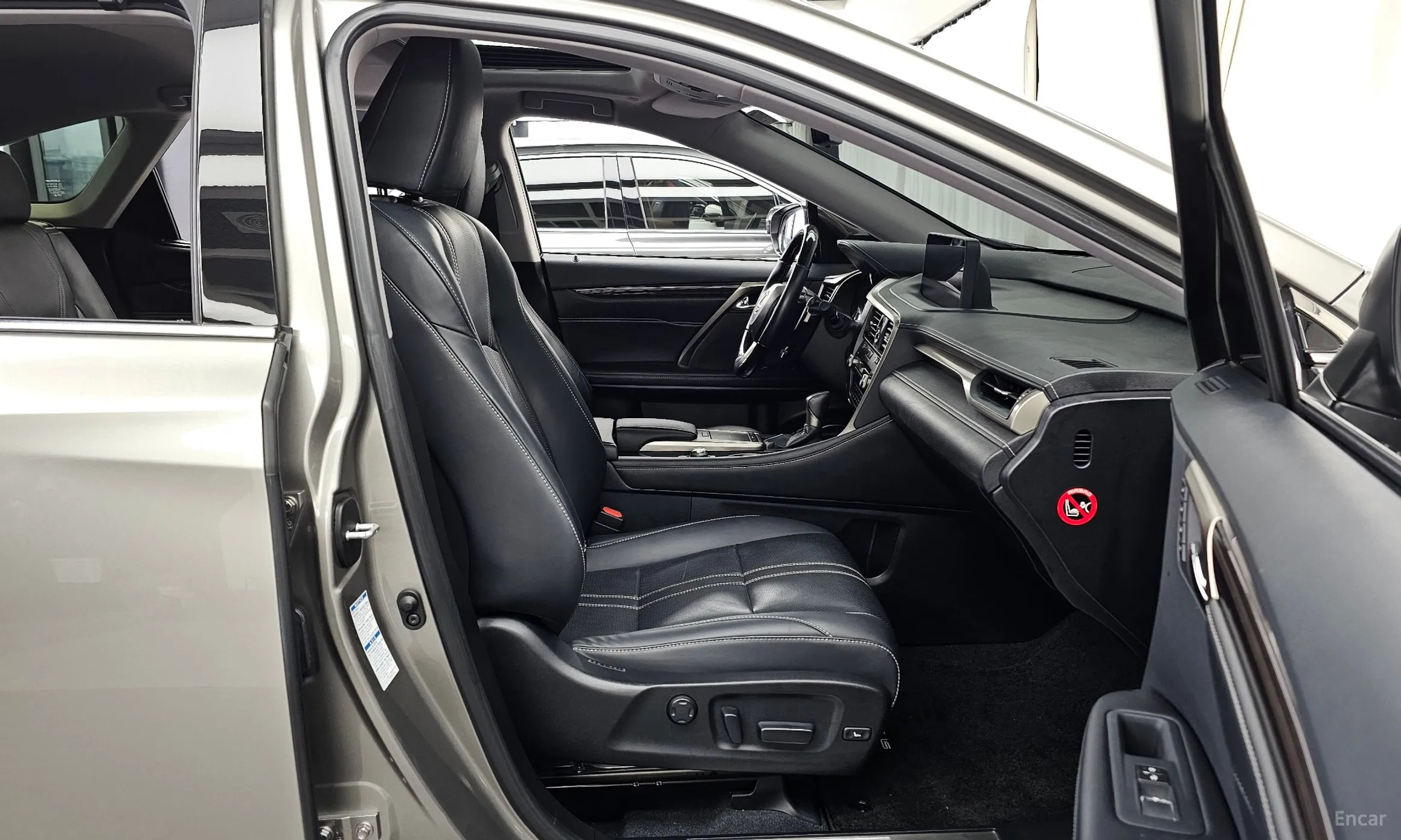 Lexus RX450hL 4th Generation превью 11