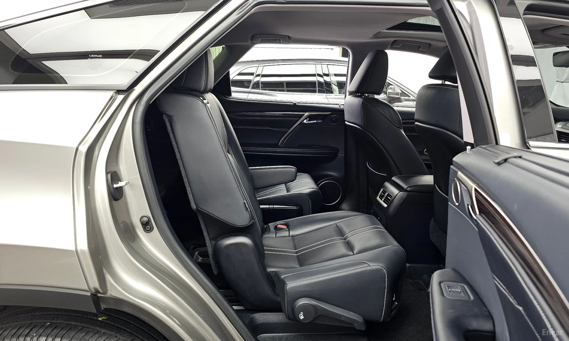 Lexus RX450hL 4th Generation превью 12