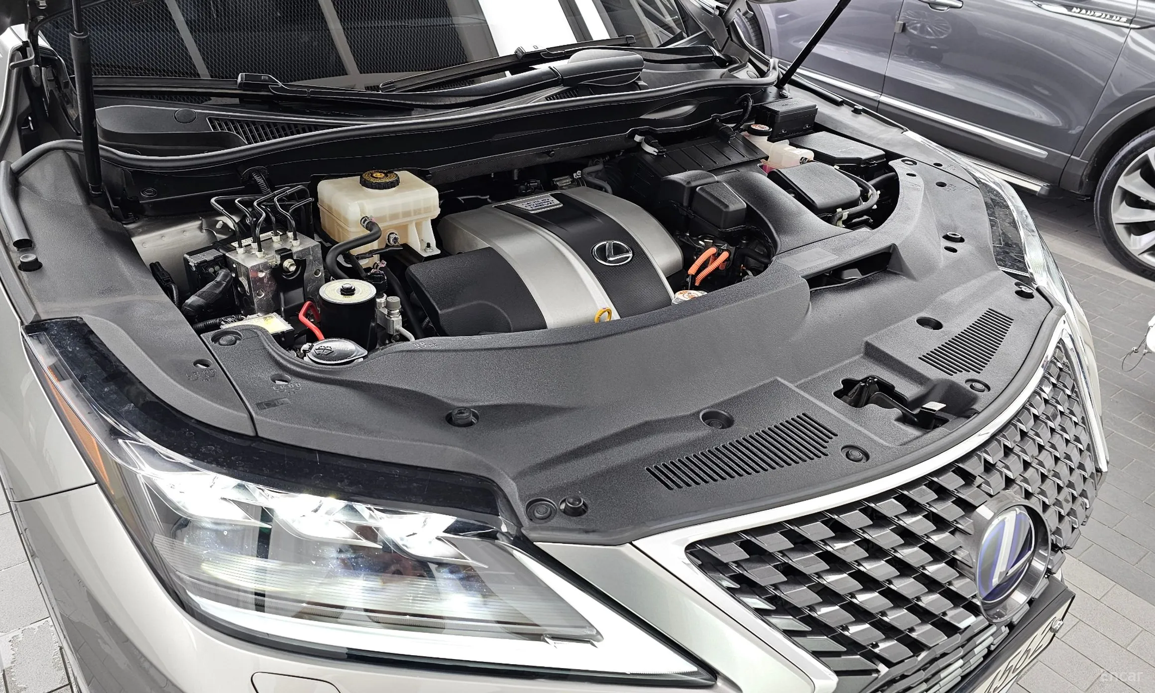 Lexus RX450hL 4th Generation превью 6