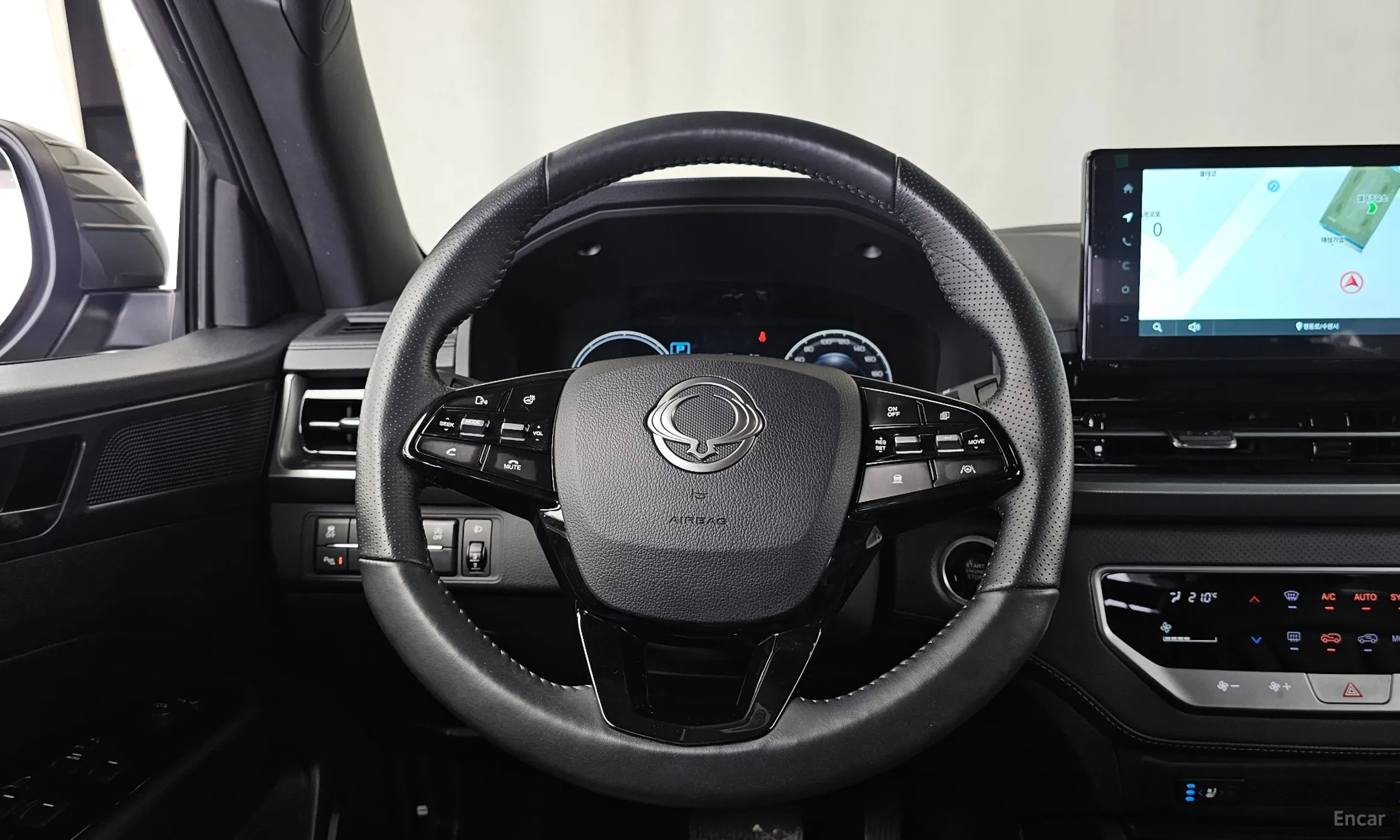 KG Mobility (SsangYong) Rexton Sports превью 13