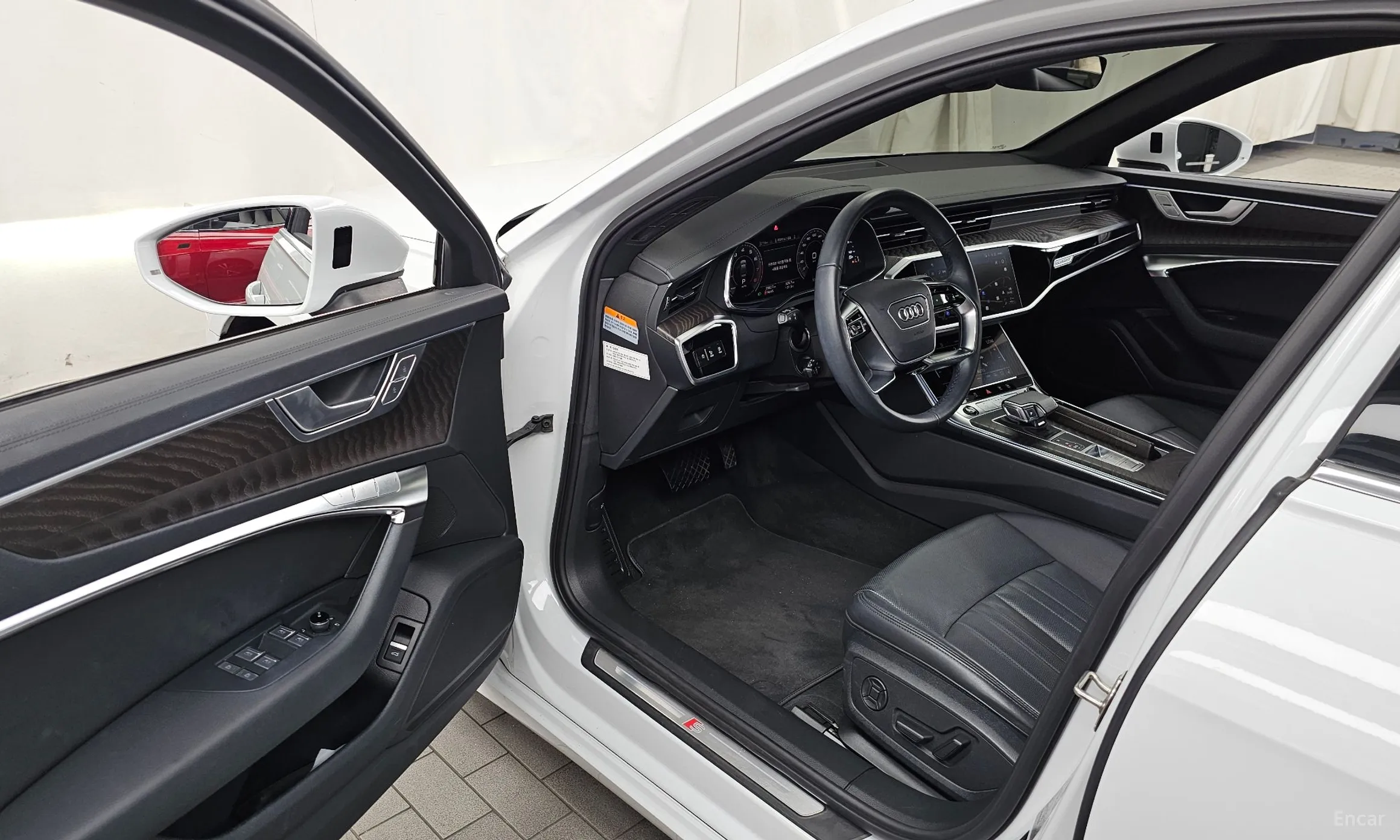 Audi A6 (C8) превью 10