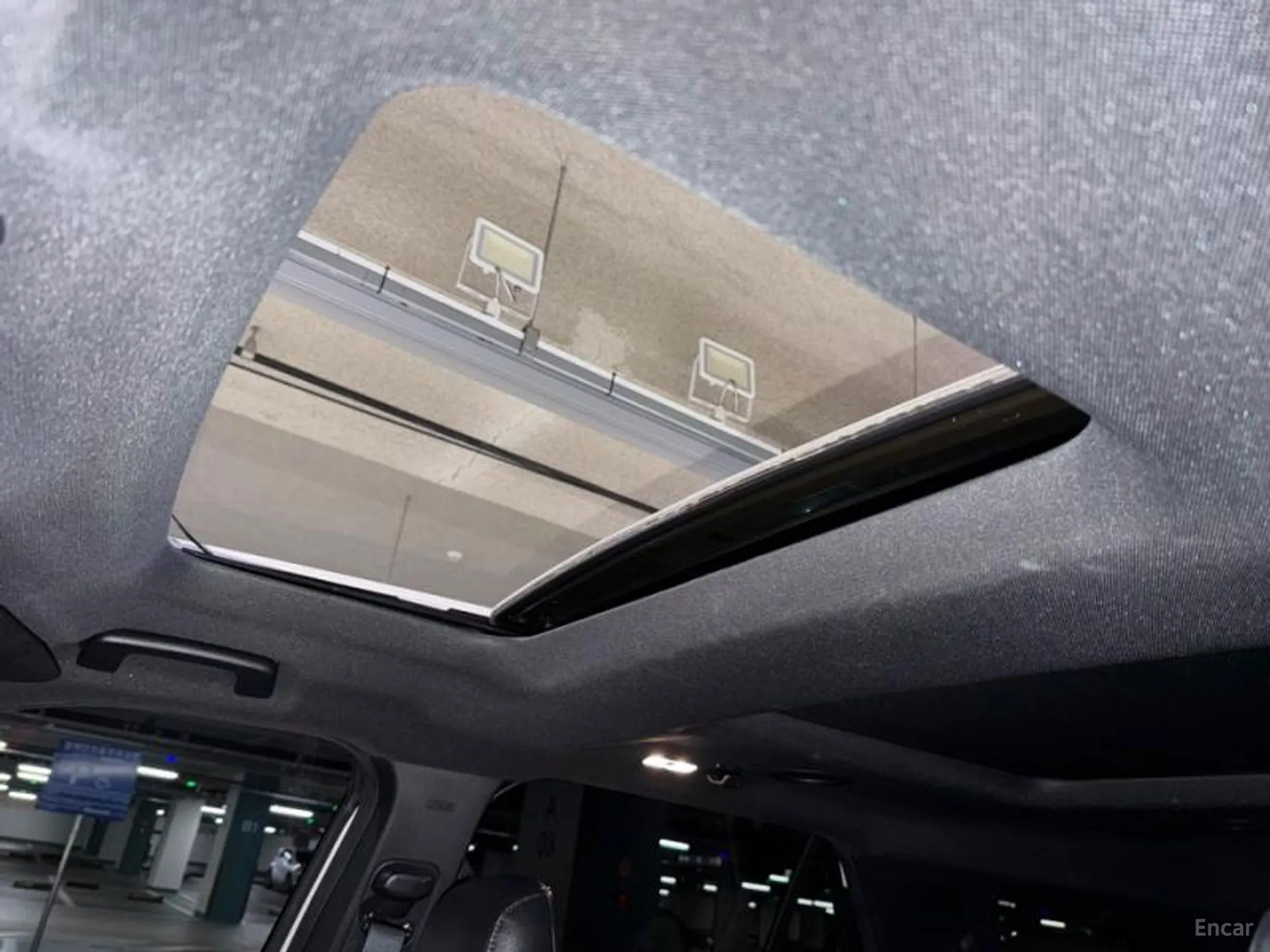 Ford Explorer превью 17