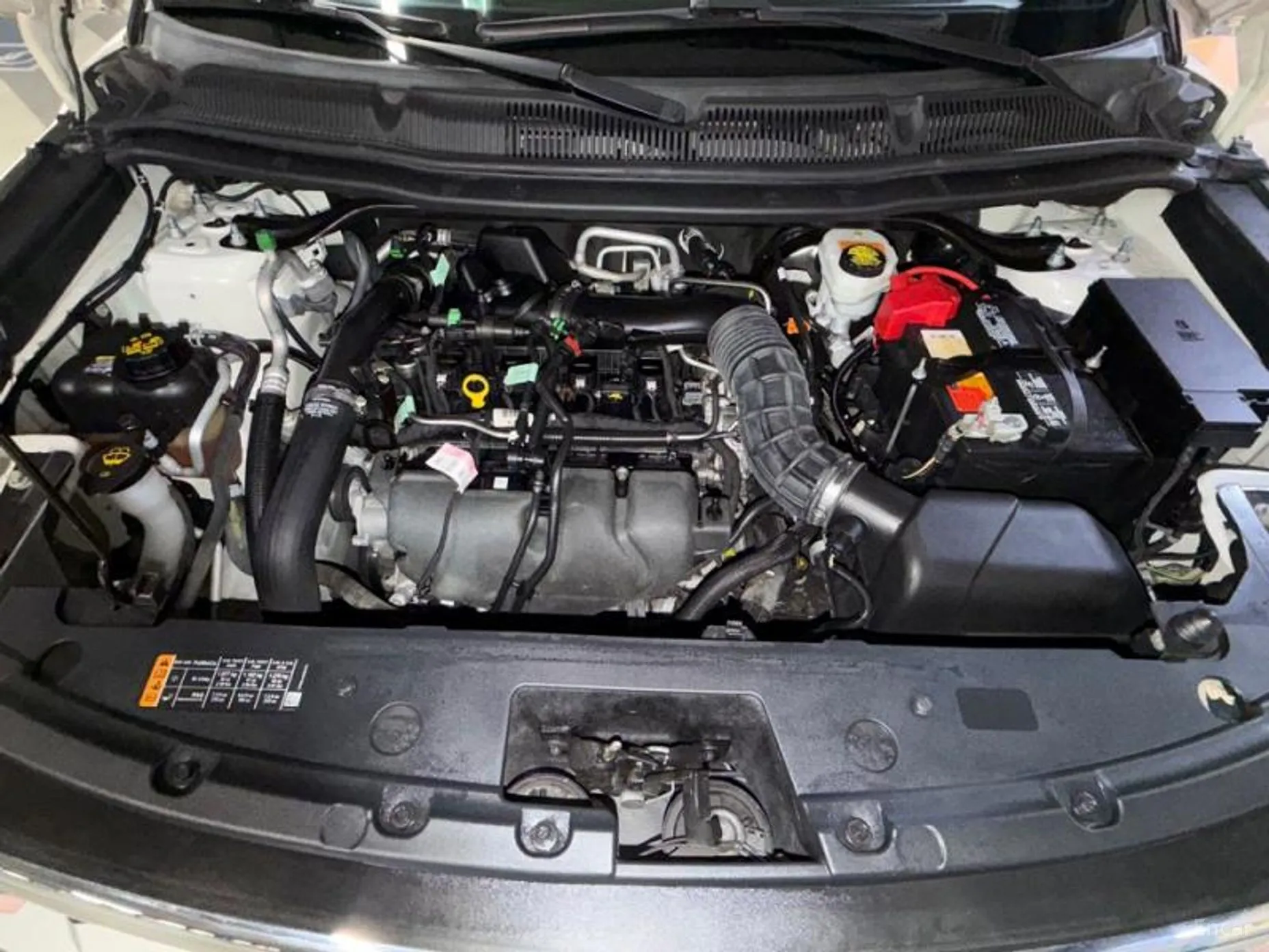 Ford Explorer превью 19