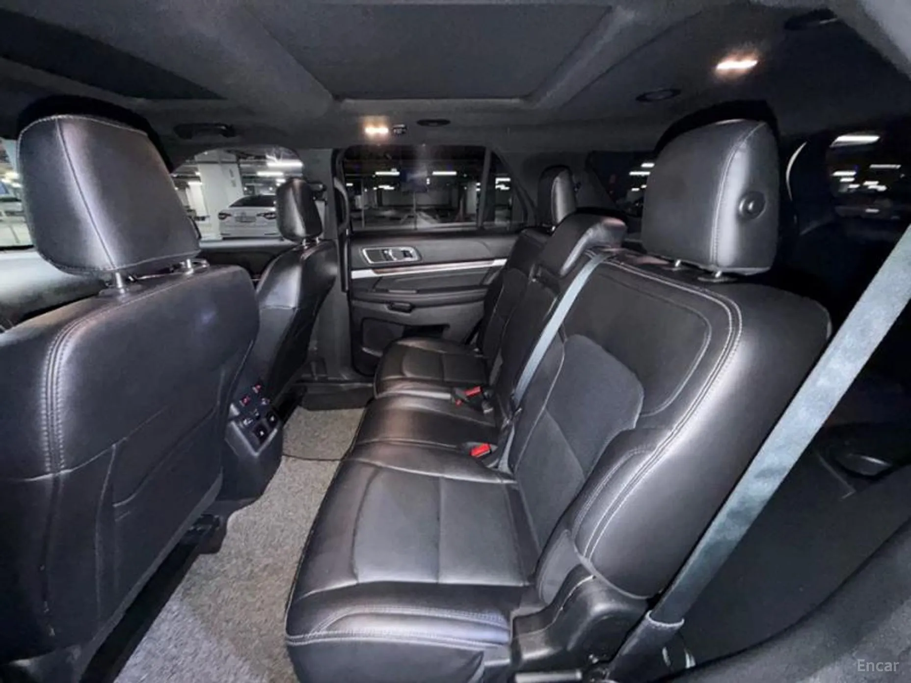 Ford Explorer превью 7