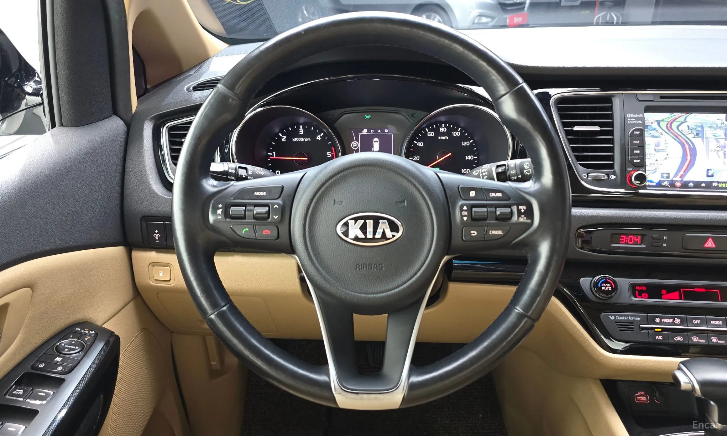 Kia Carnival превью 17