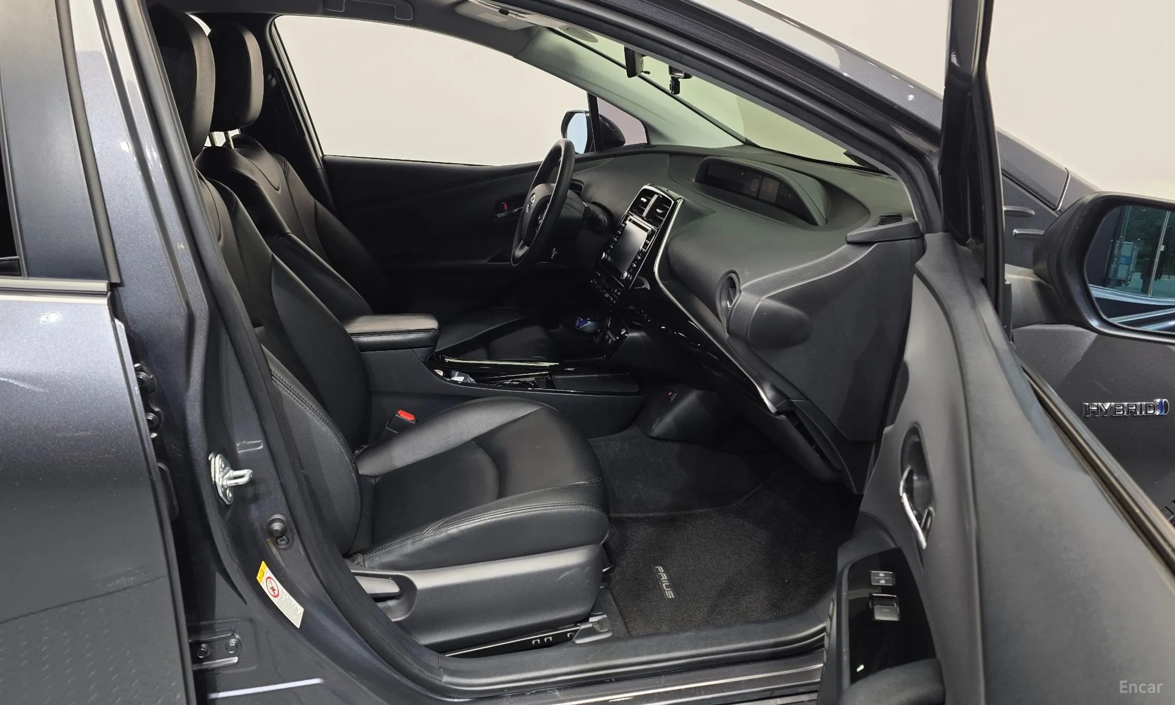 Toyota Prius 4th Generation превью 11