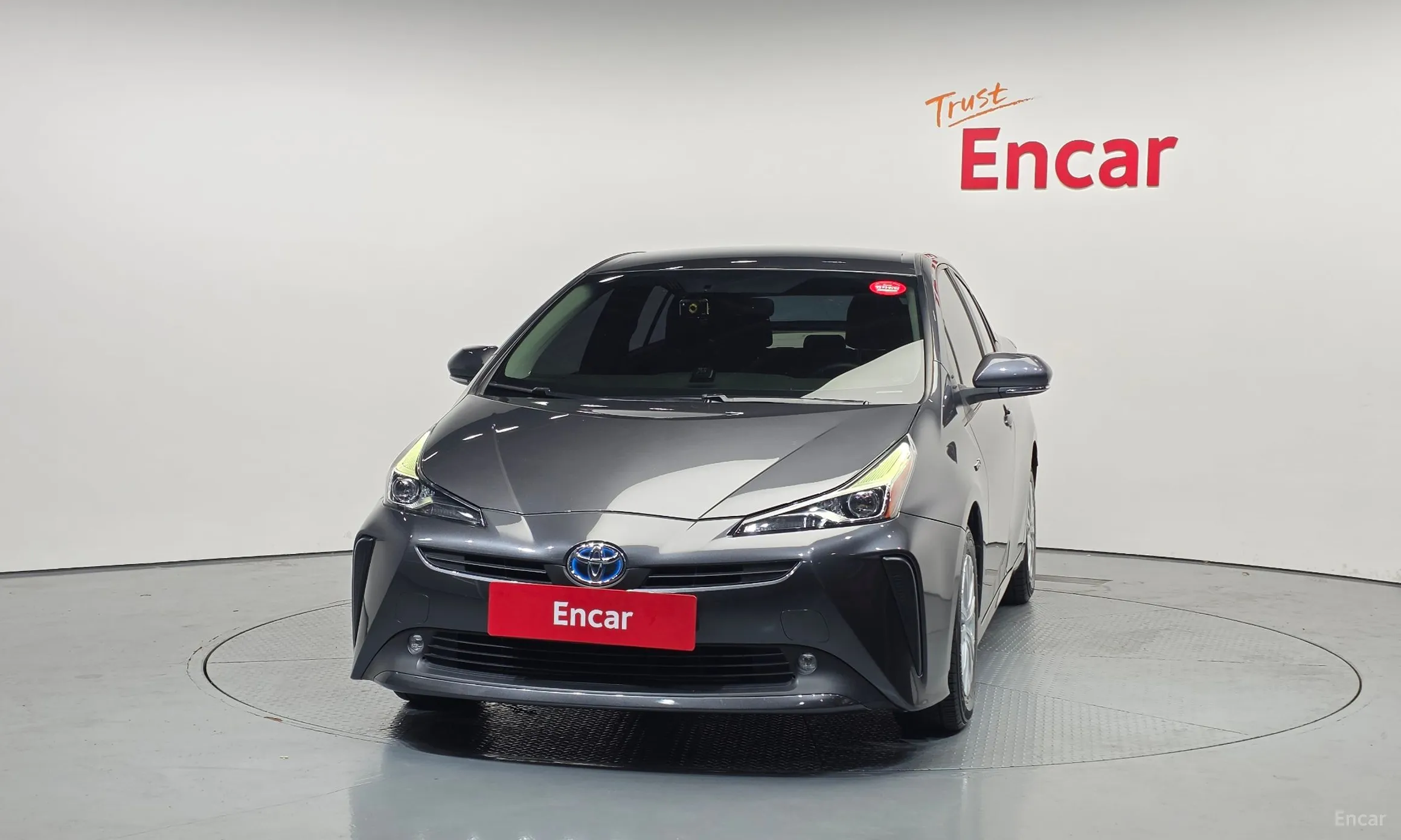 Toyota Prius 4th Generation превью 3