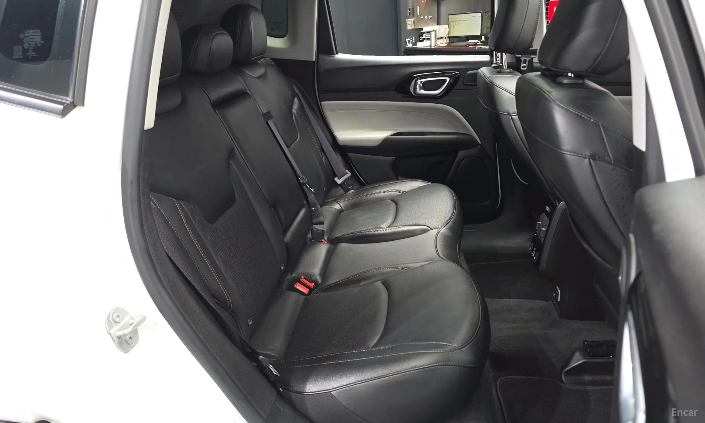 Jeep Compass 2nd Generation превью 12