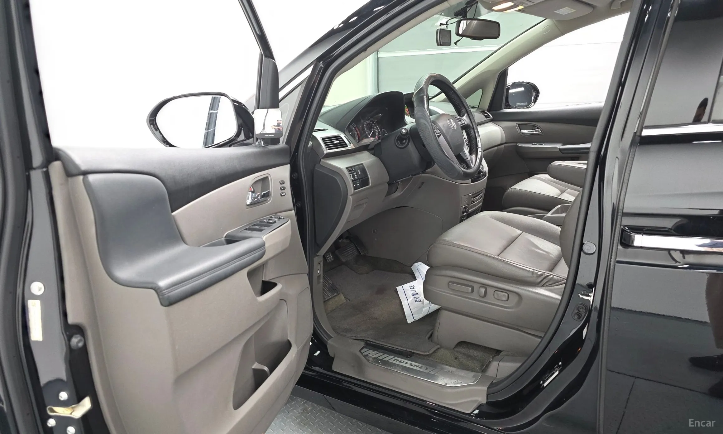 Honda Odyssey превью 10