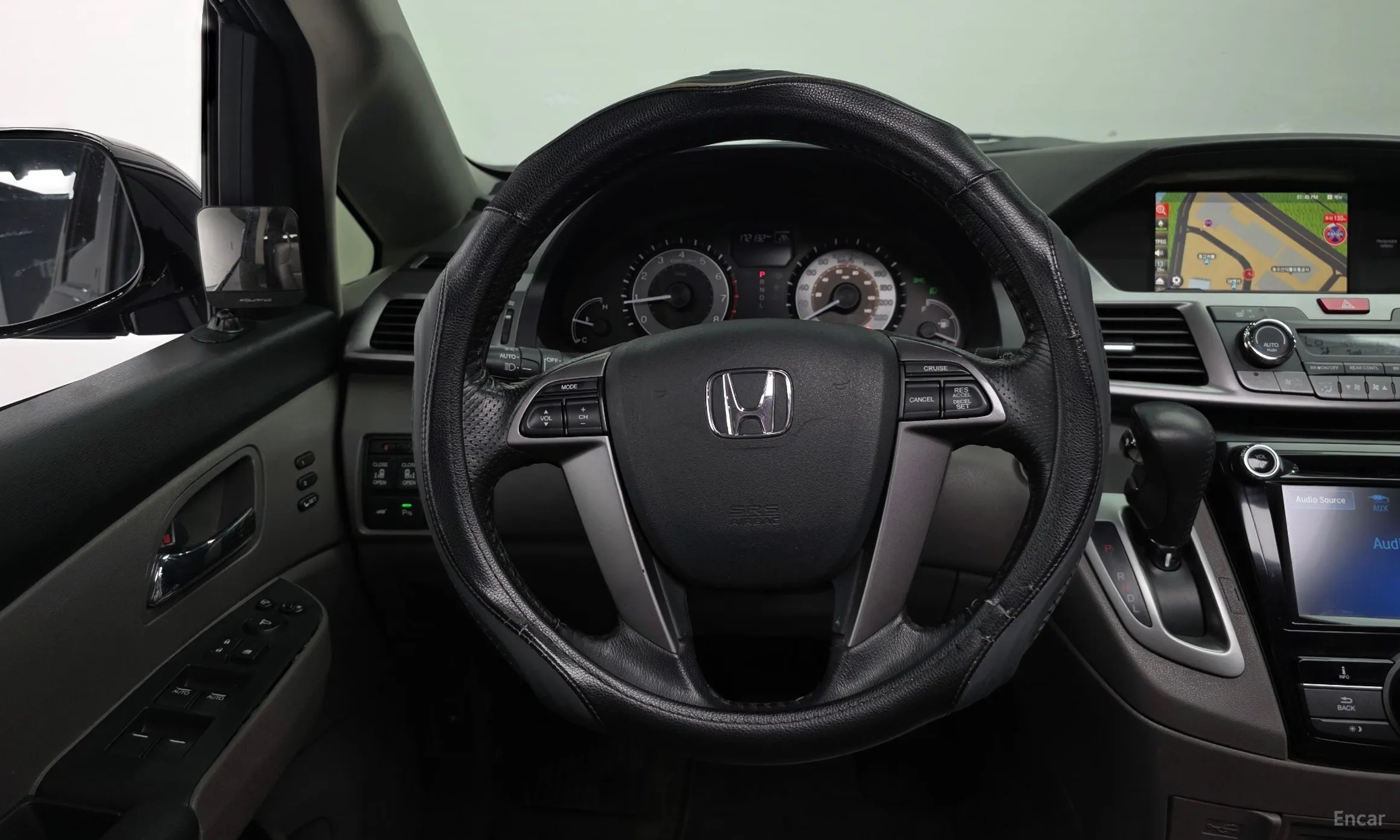 Honda Odyssey превью 13
