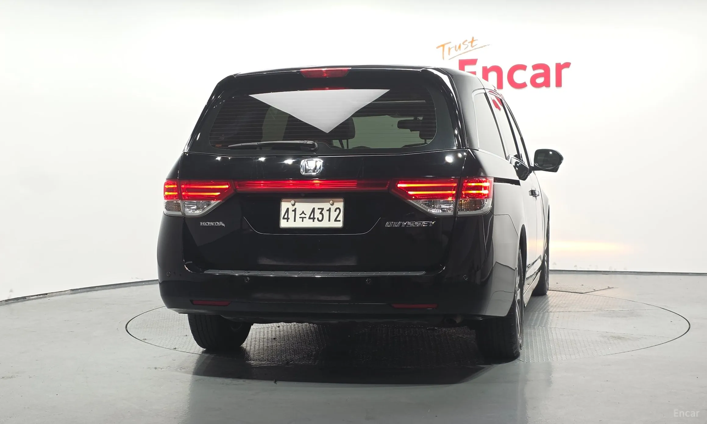 Honda Odyssey превью 4