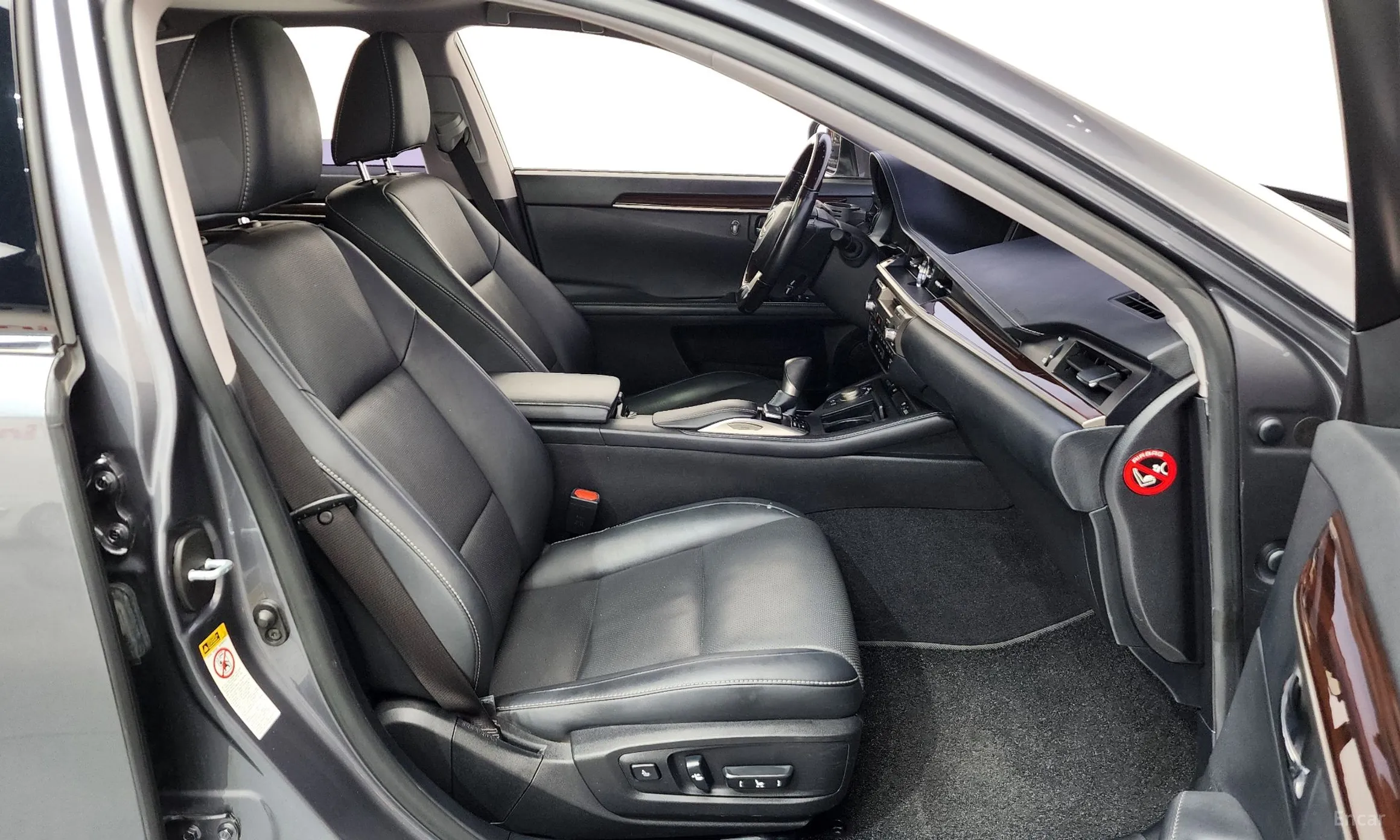 Lexus New ES300h превью 11