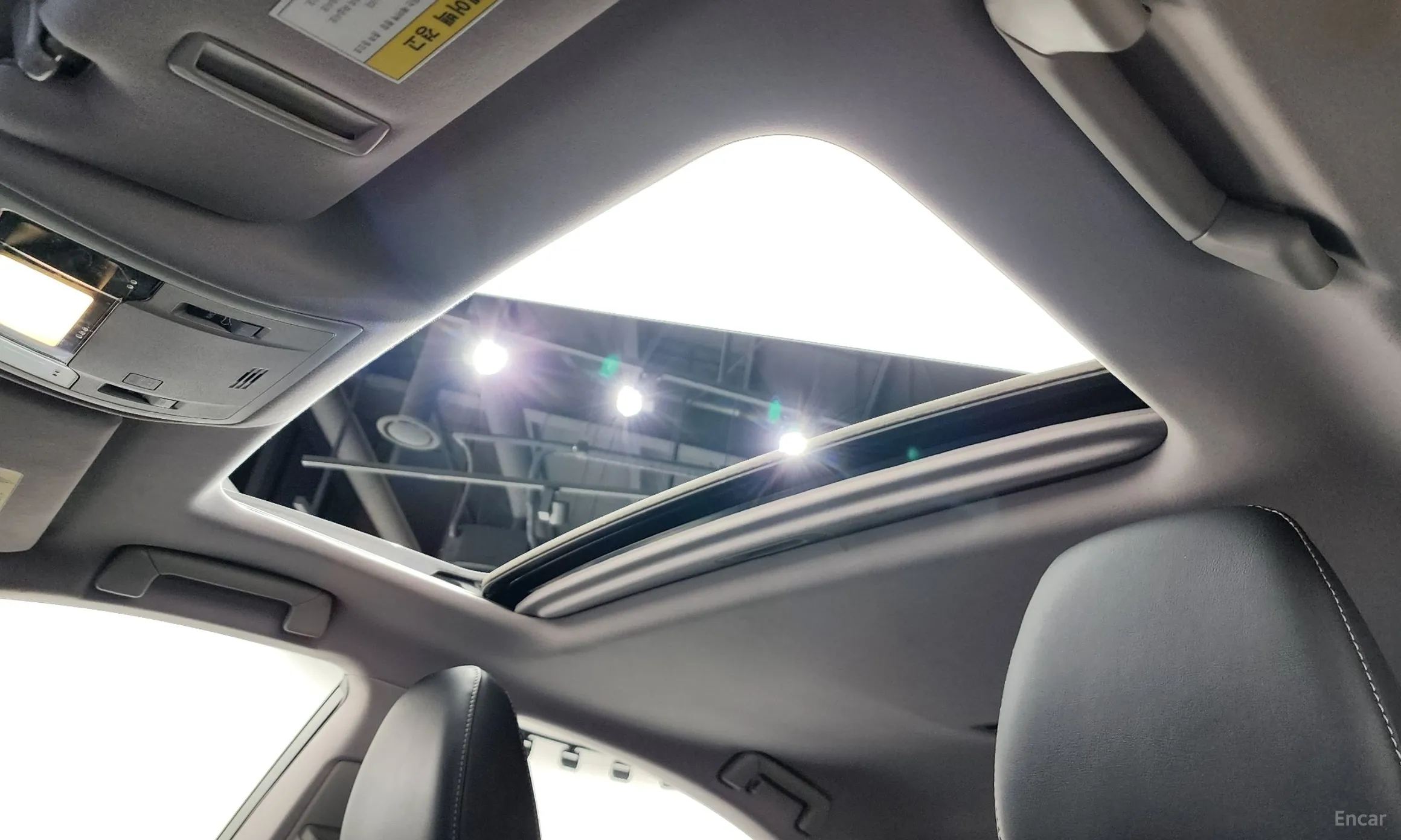 Lexus New ES300h превью 18