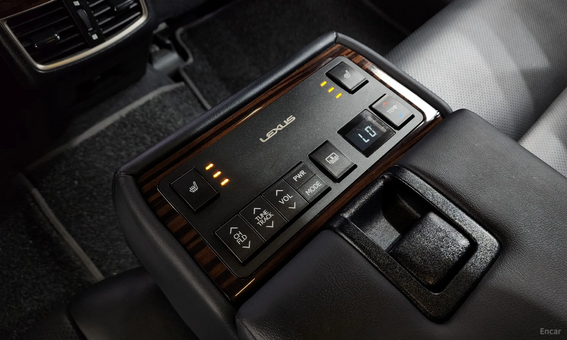 Lexus New ES300h превью 19