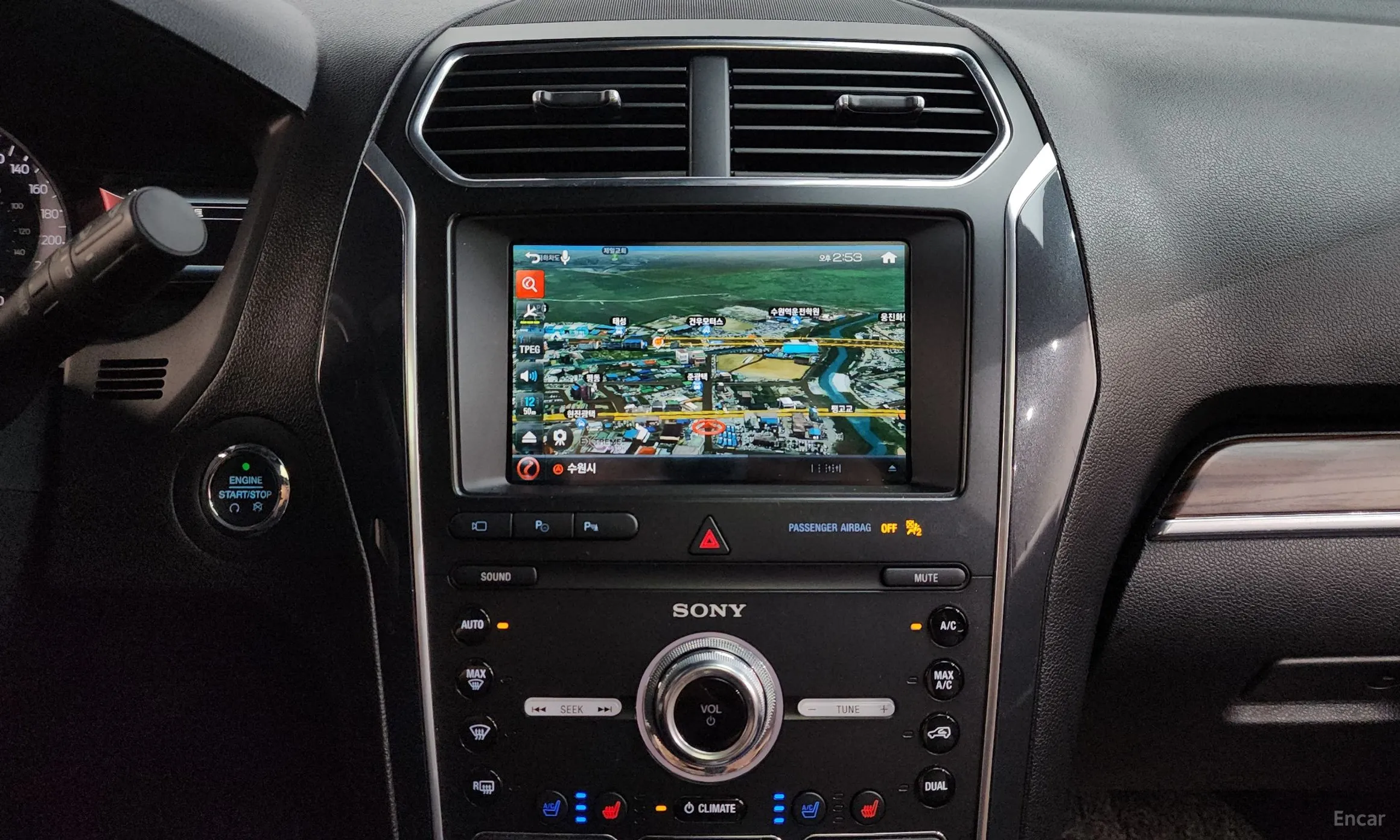 Ford Explorer превью 12