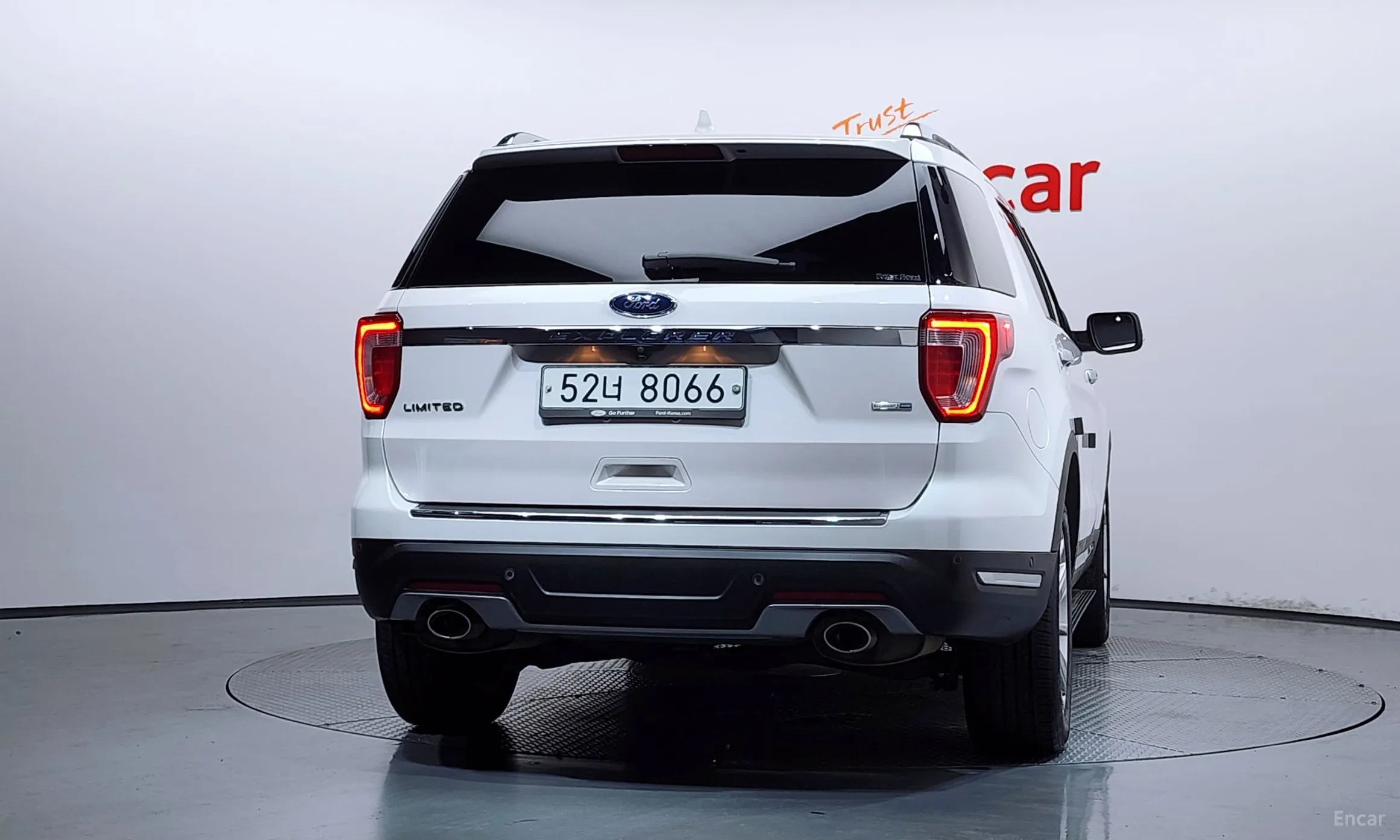 Ford Explorer превью 4