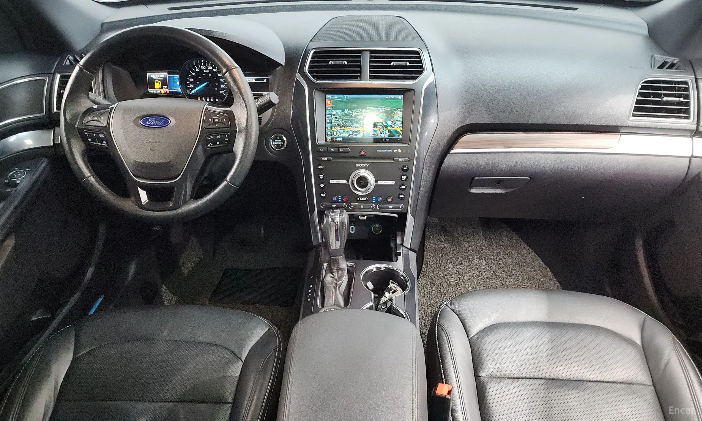 Ford Explorer превью 7
