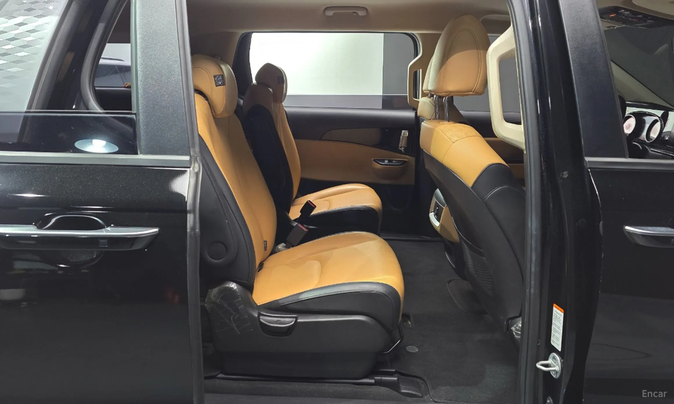 Kia Carnival Gen 4 превью 11