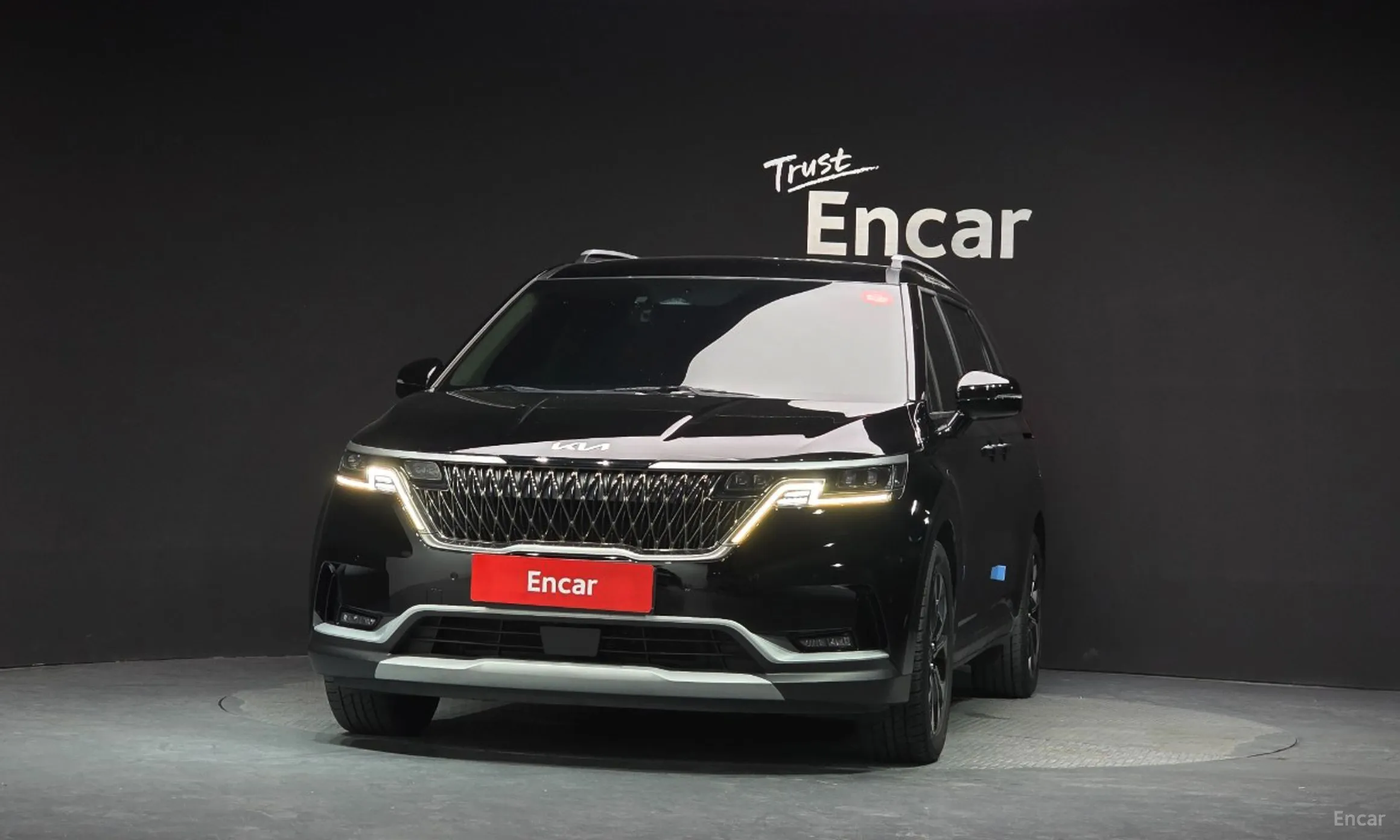 Kia Carnival Gen 4 превью 3