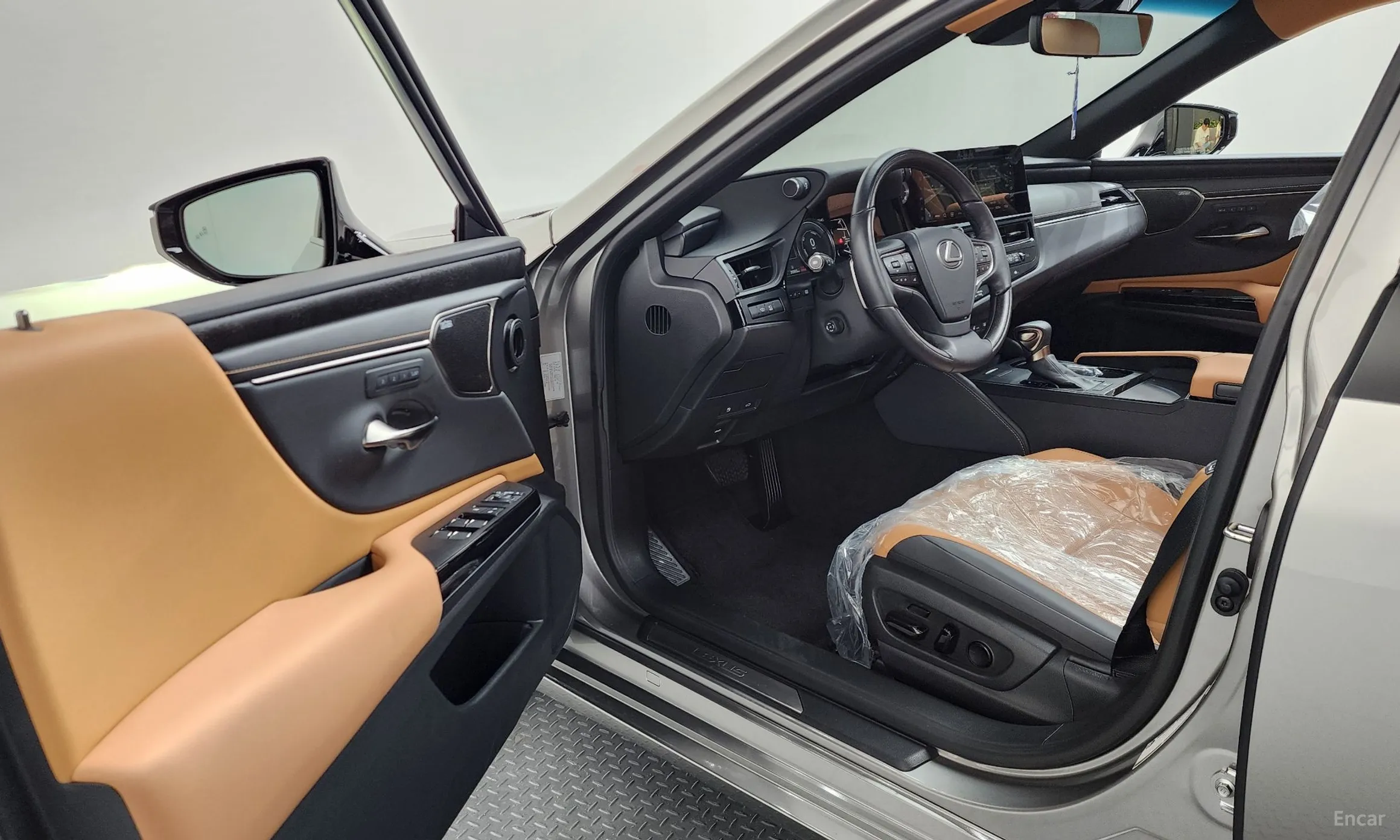 Lexus ES300h 7th Generation превью 10