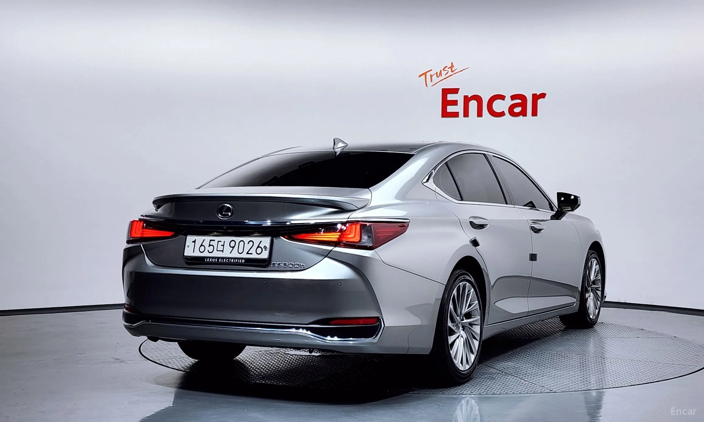 Lexus ES300h 7th Generation