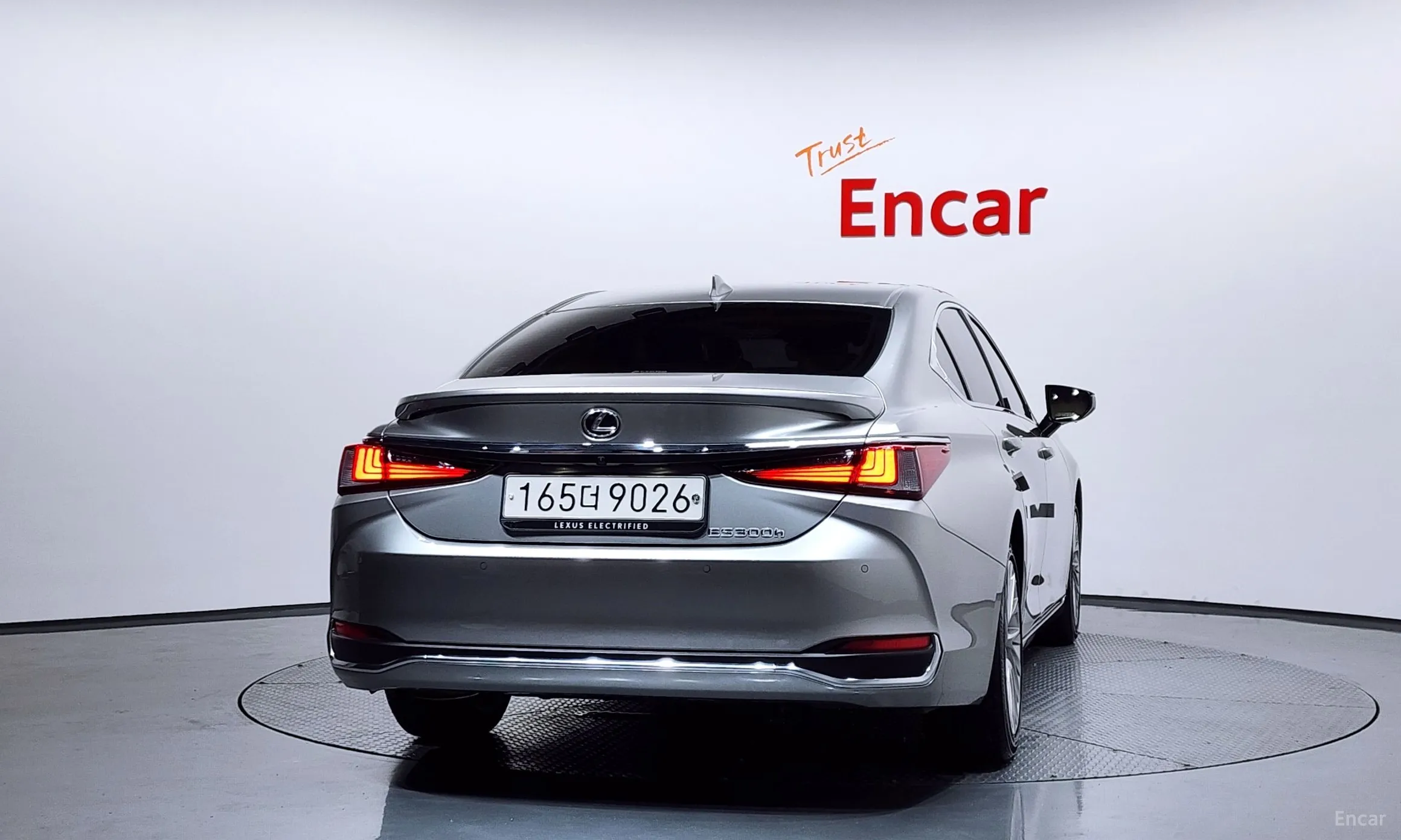 Lexus ES300h 7th Generation превью 4