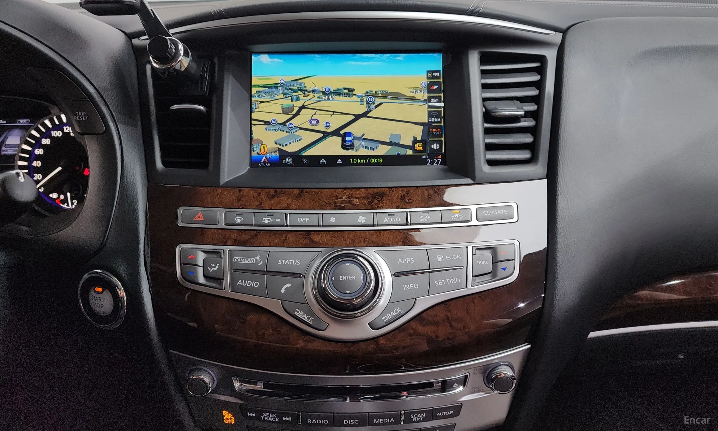 Infiniti QX60 превью 13