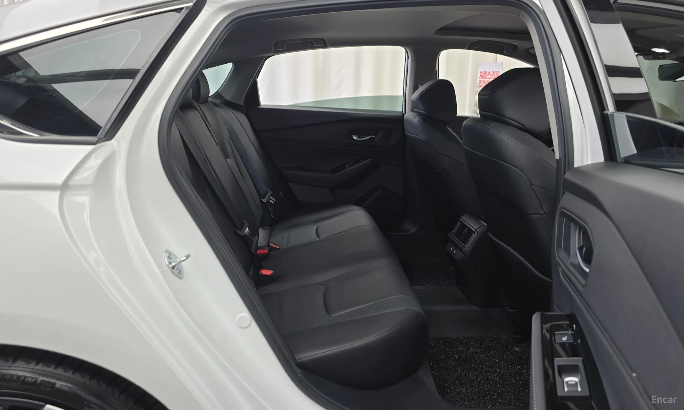 Honda Accord 11th Generation превью 11