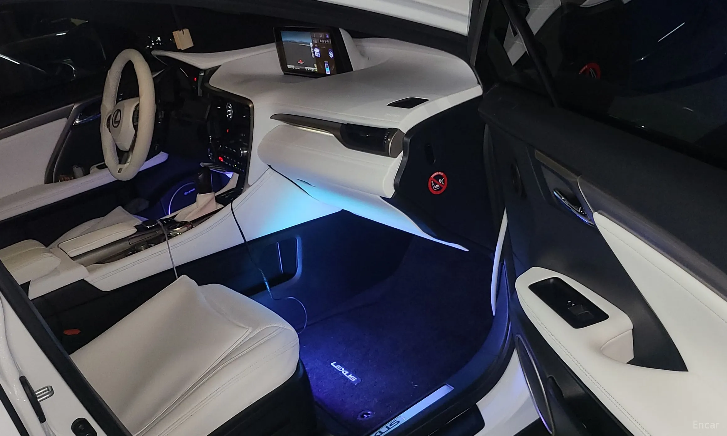 Lexus RX450h Gen 4 превью 8