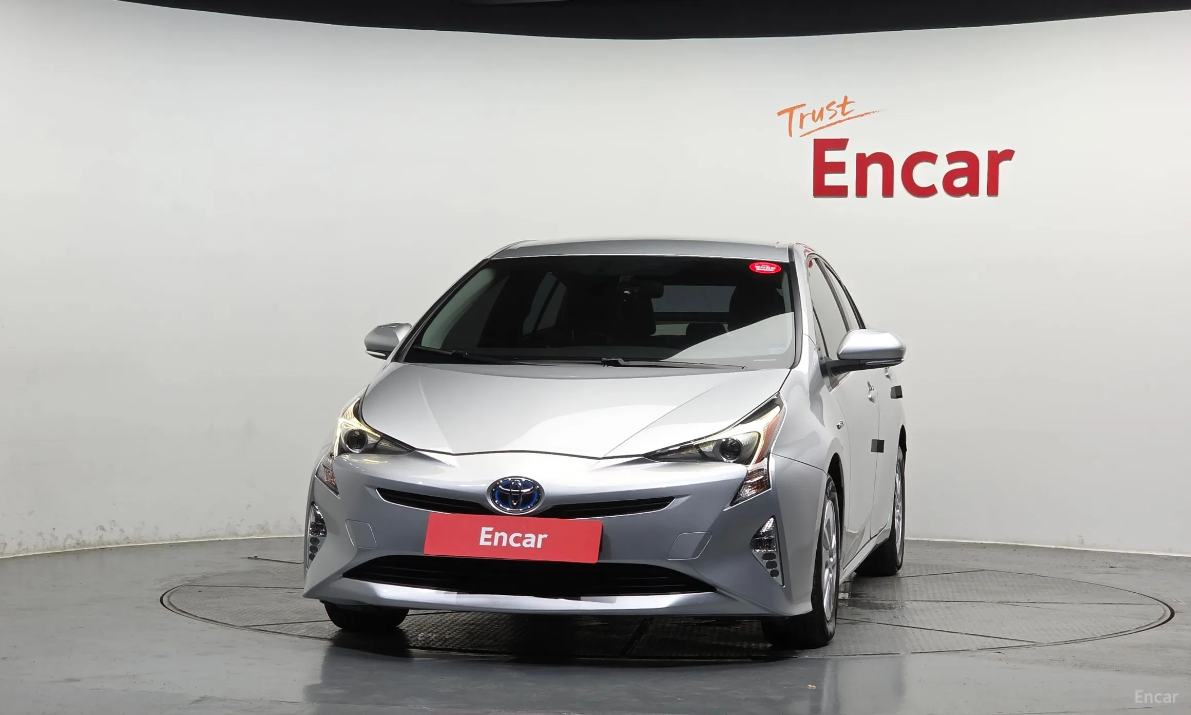 Toyota Prius 4th Generation превью 3