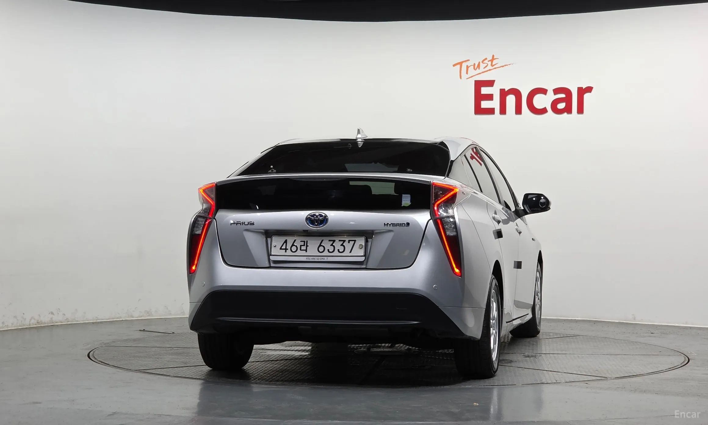 Toyota Prius 4th Generation превью 4