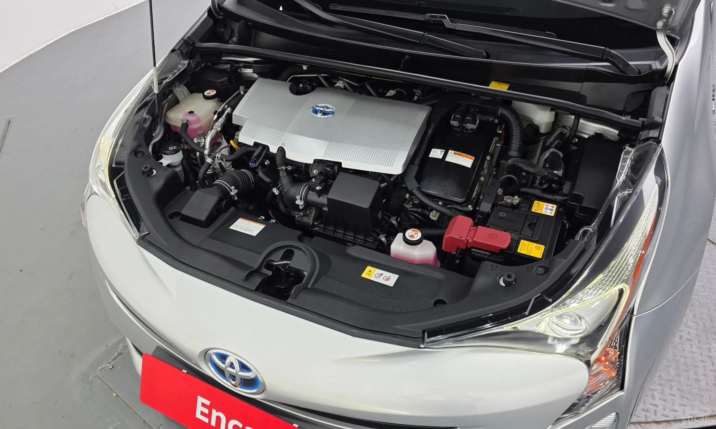 Toyota Prius 4th Generation превью 6
