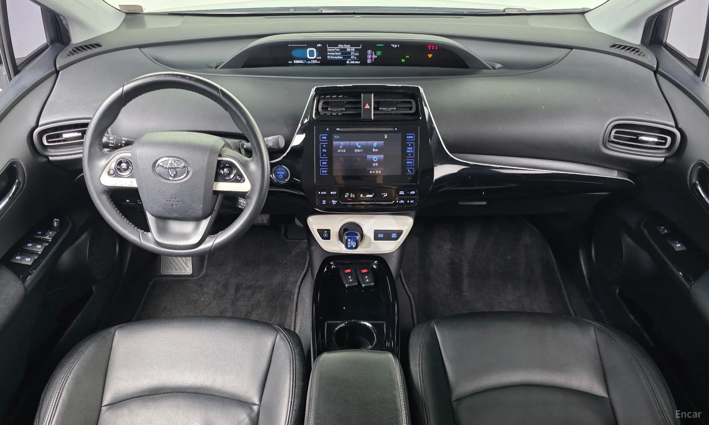 Toyota Prius 4th Generation превью 7