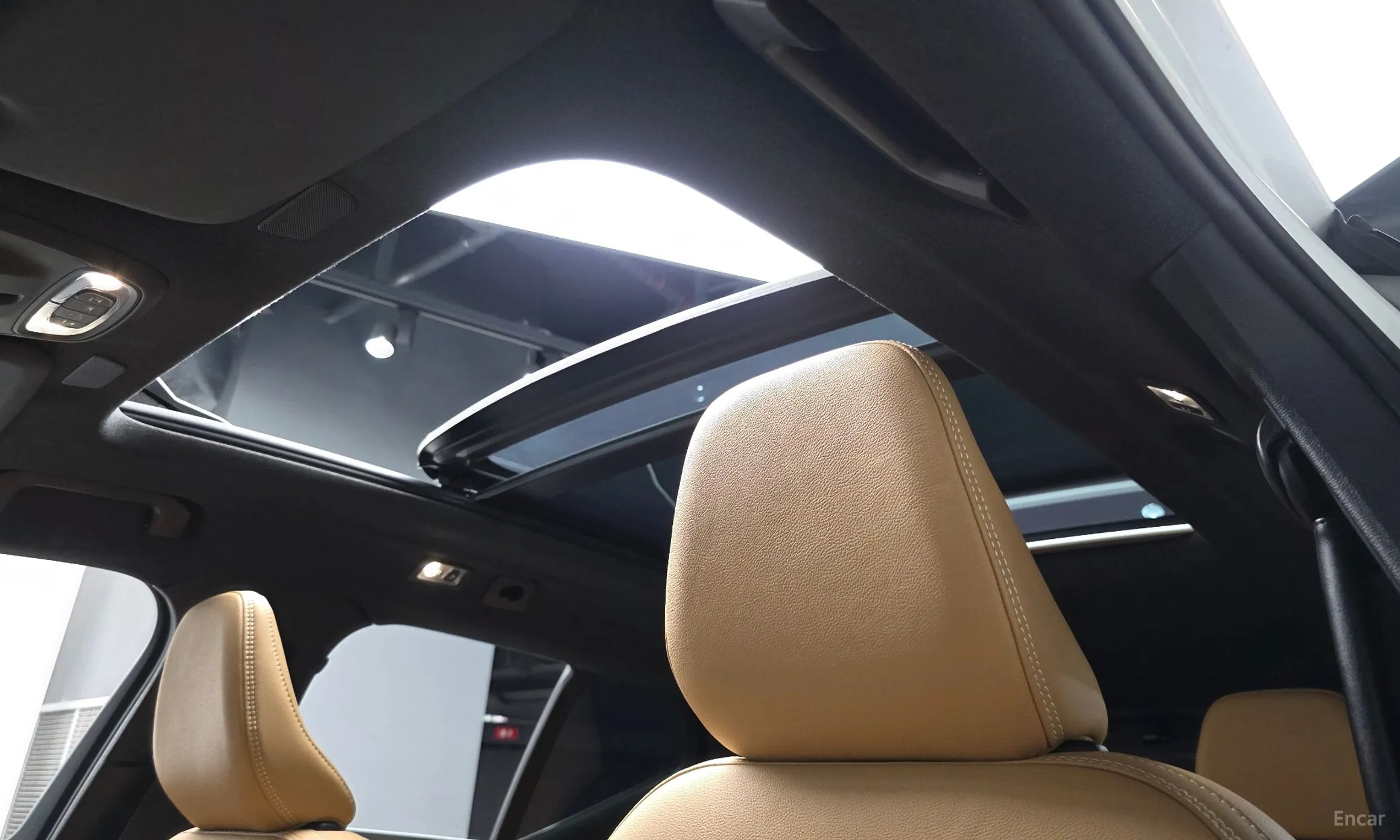 Volvo XC40 превью 15
