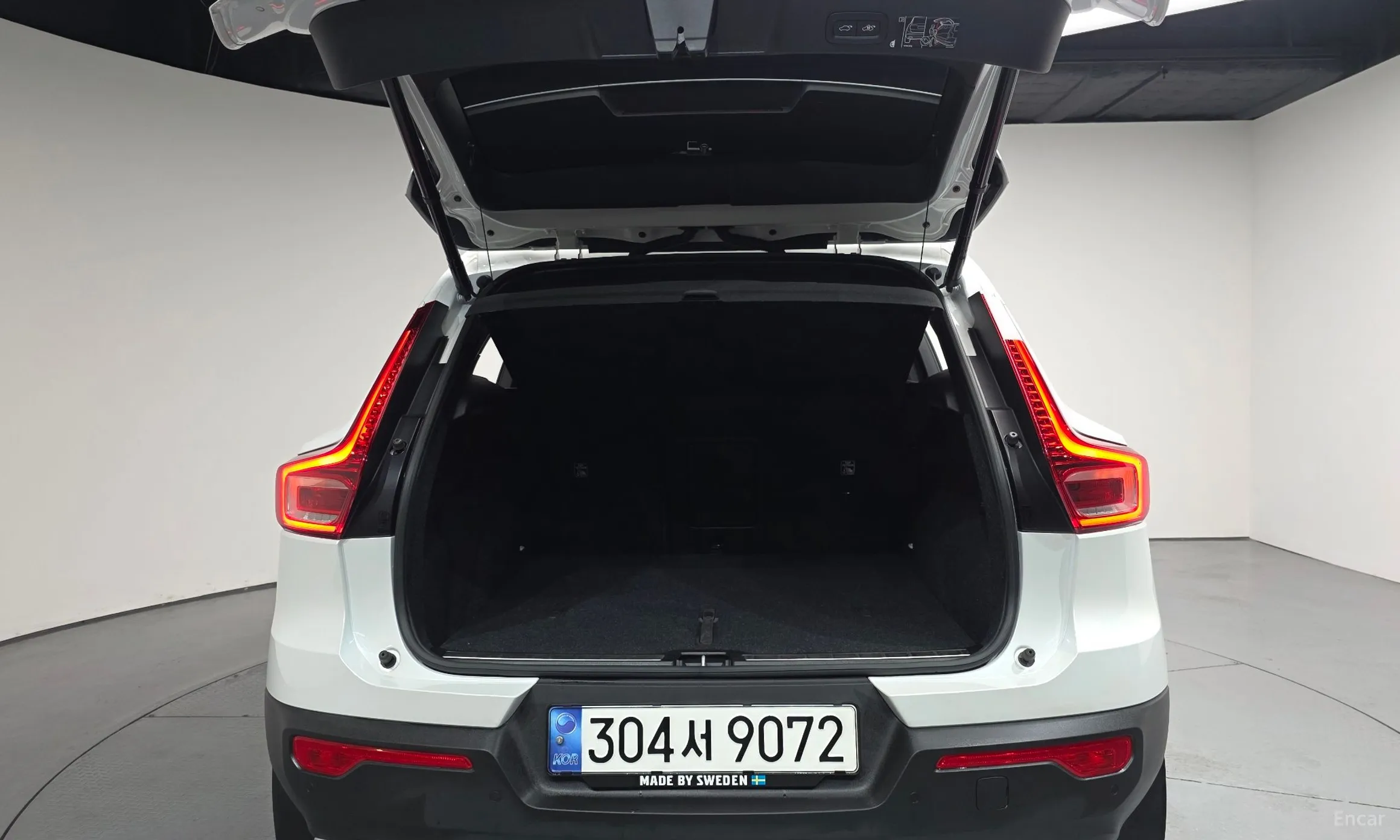 Volvo XC40 превью 20
