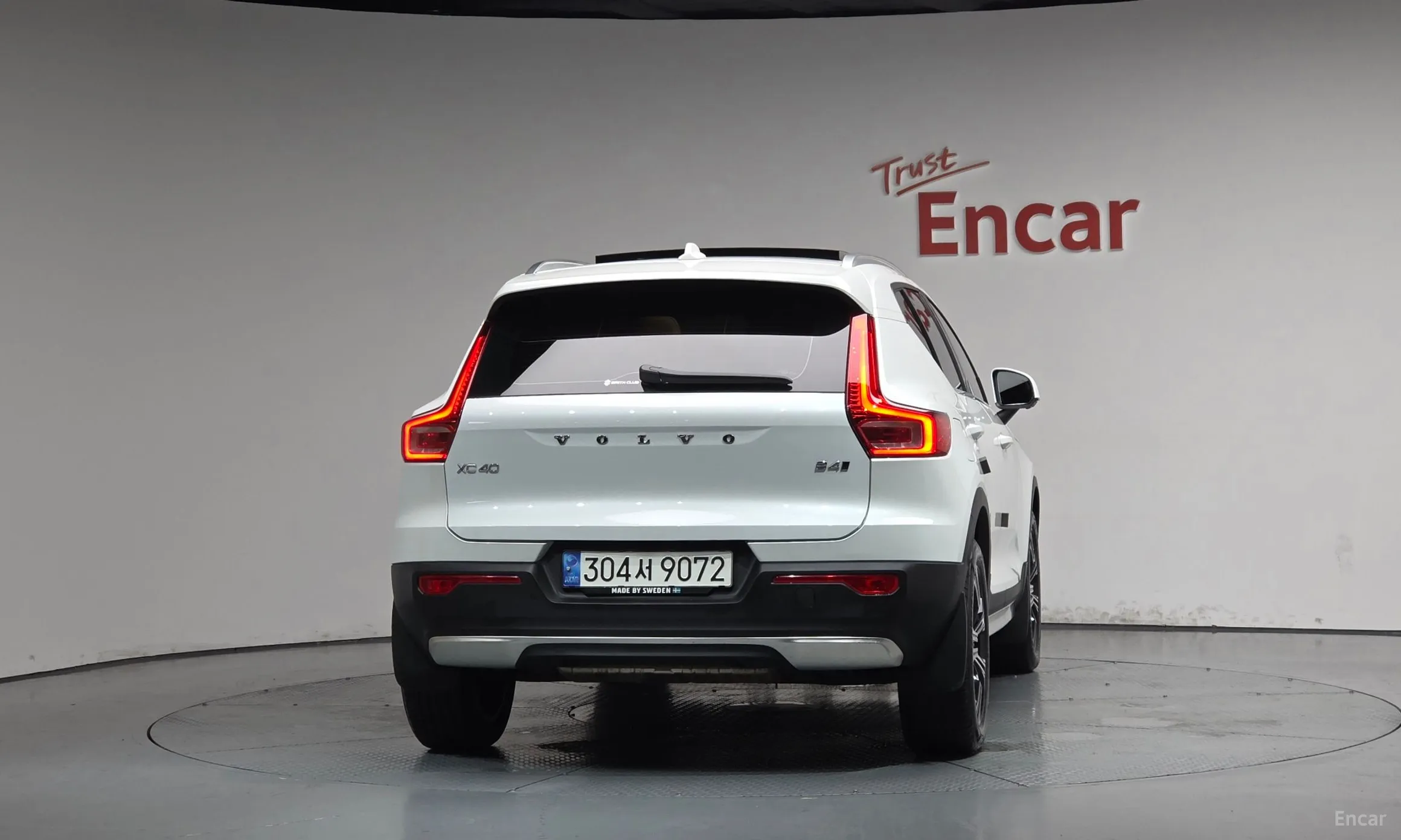 Volvo XC40 превью 4
