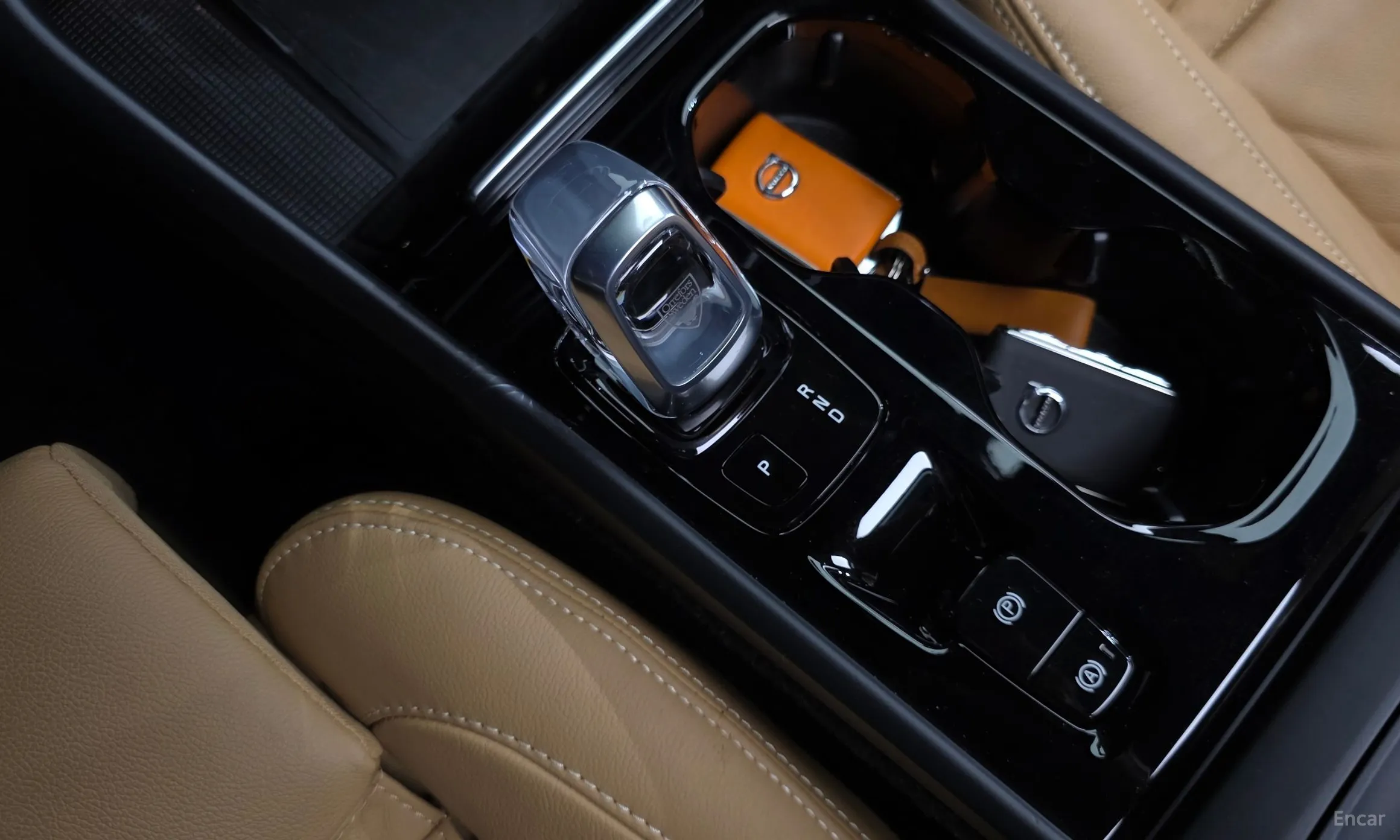Volvo XC40 превью 9