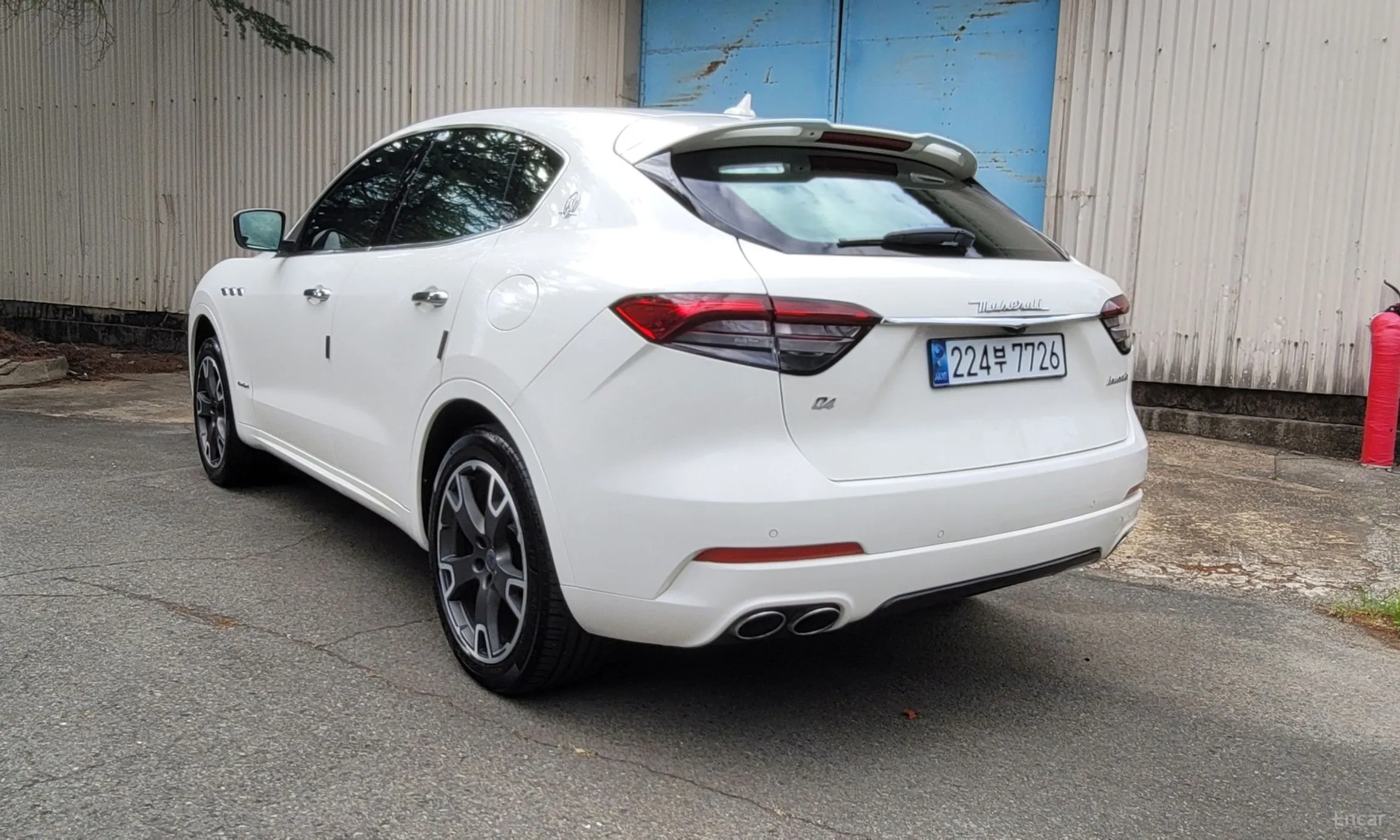 Maserati Levante превью 6