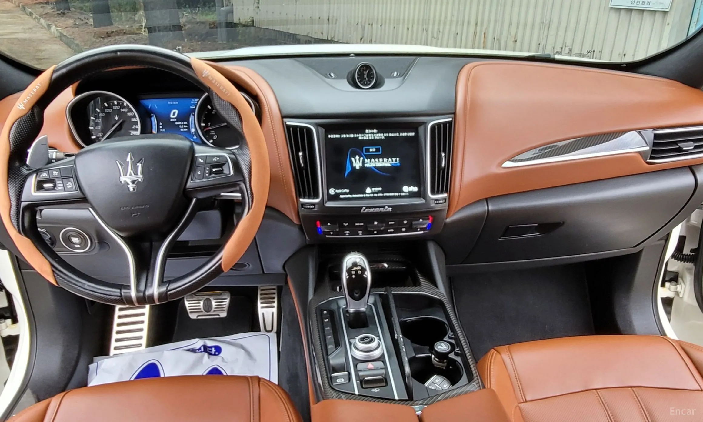 Maserati Levante превью 7