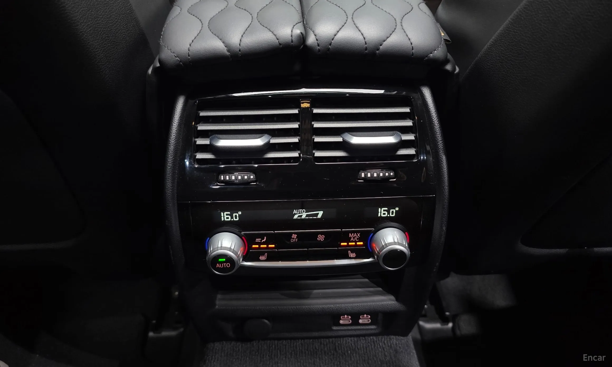 BMW 5 Series (G30) превью 17