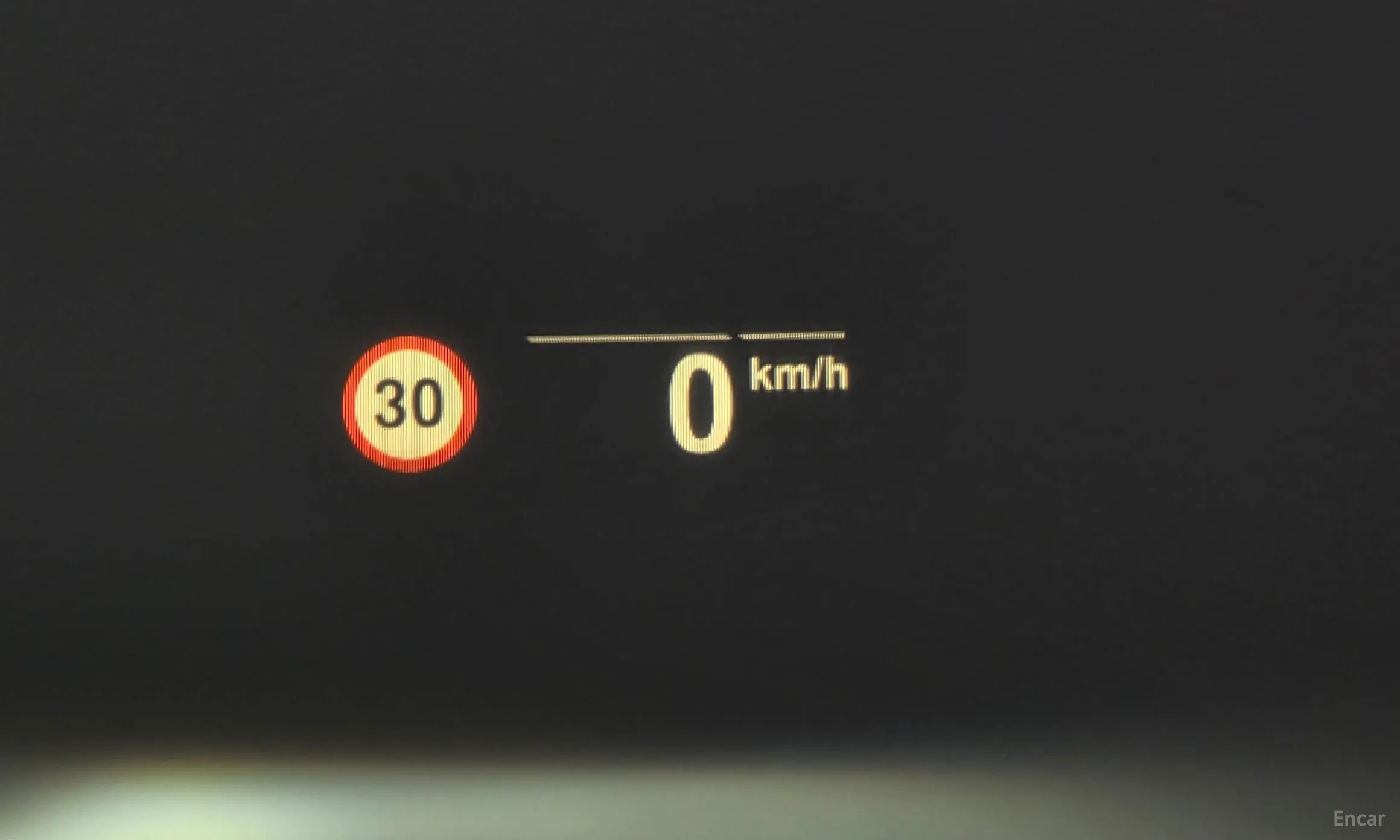 BMW 5 Series (G30) превью 18
