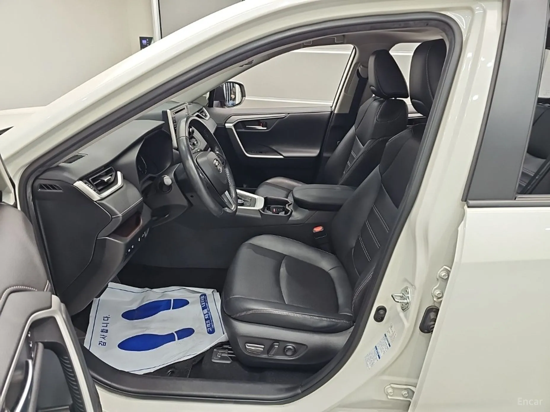 Toyota RAV4 5th Generation превью 10