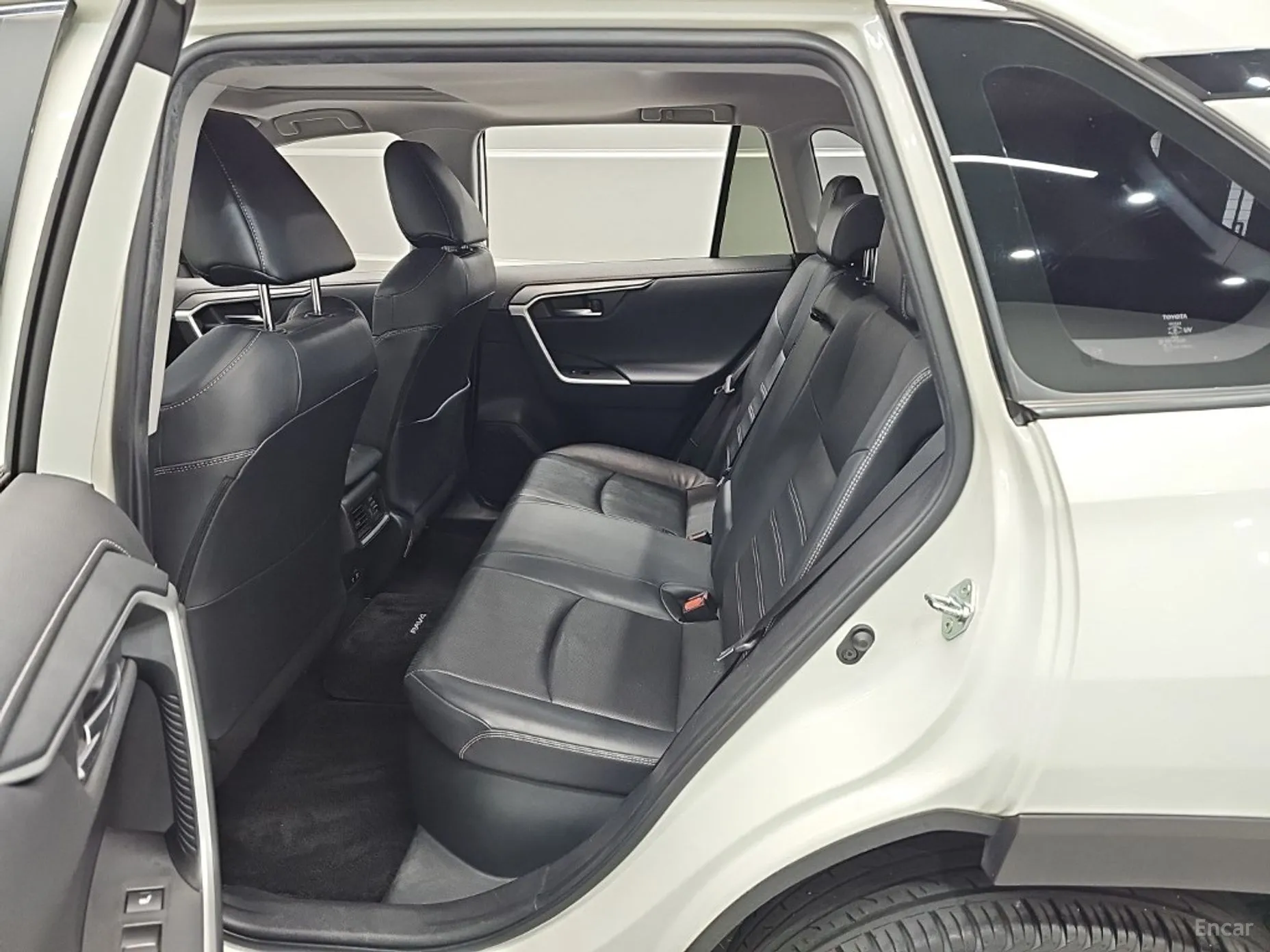 Toyota RAV4 5th Generation превью 11