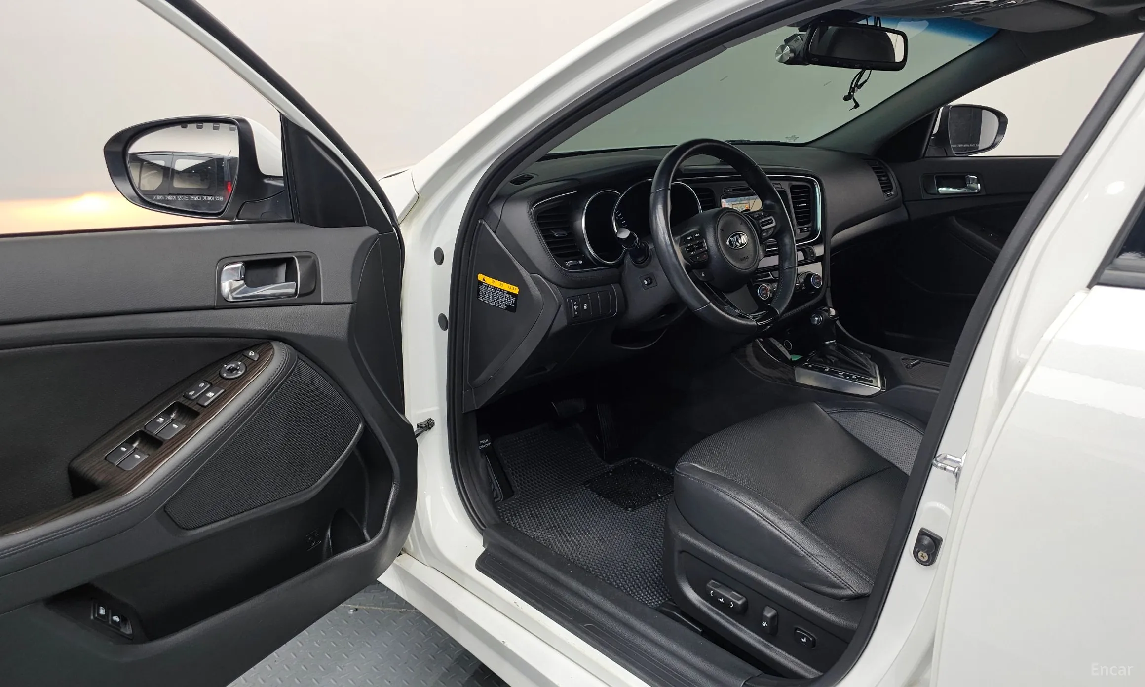 Kia K5 превью 10