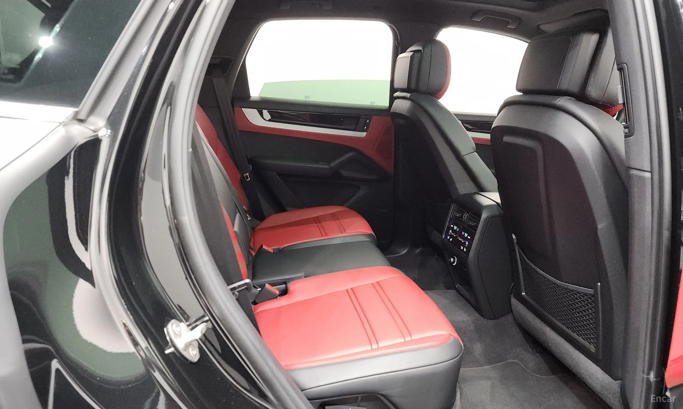 Porsche Cayenne (PO536) превью 11