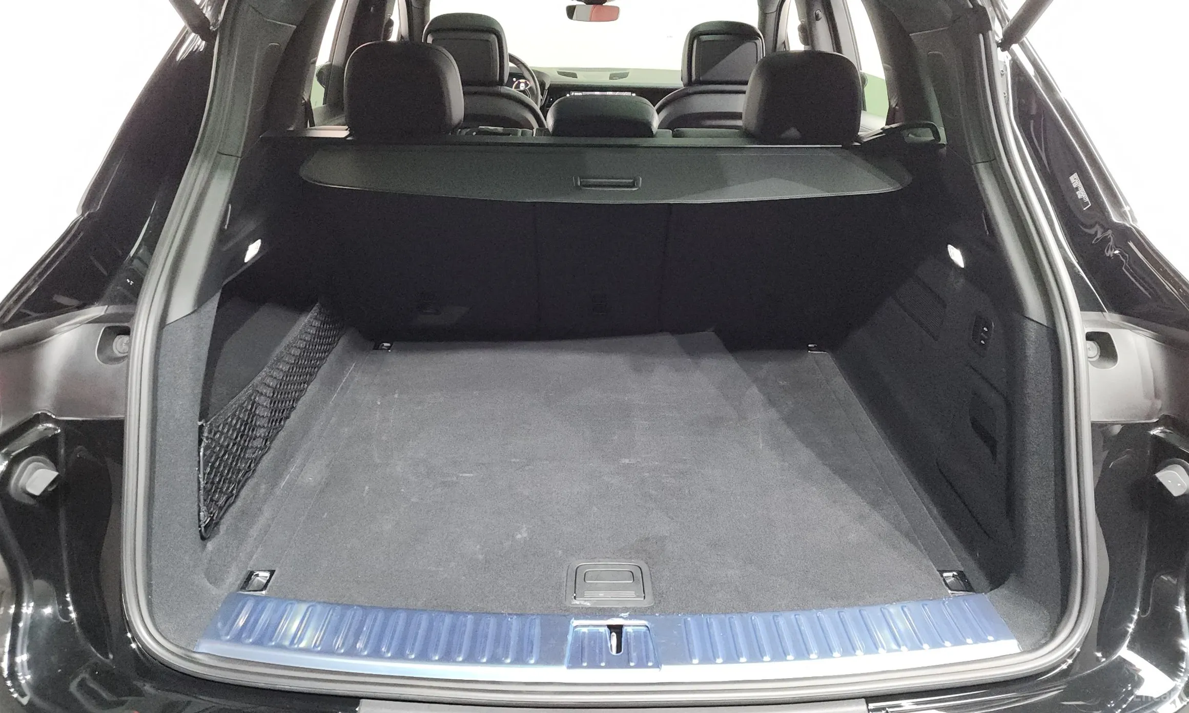 Porsche Cayenne (PO536) превью 20
